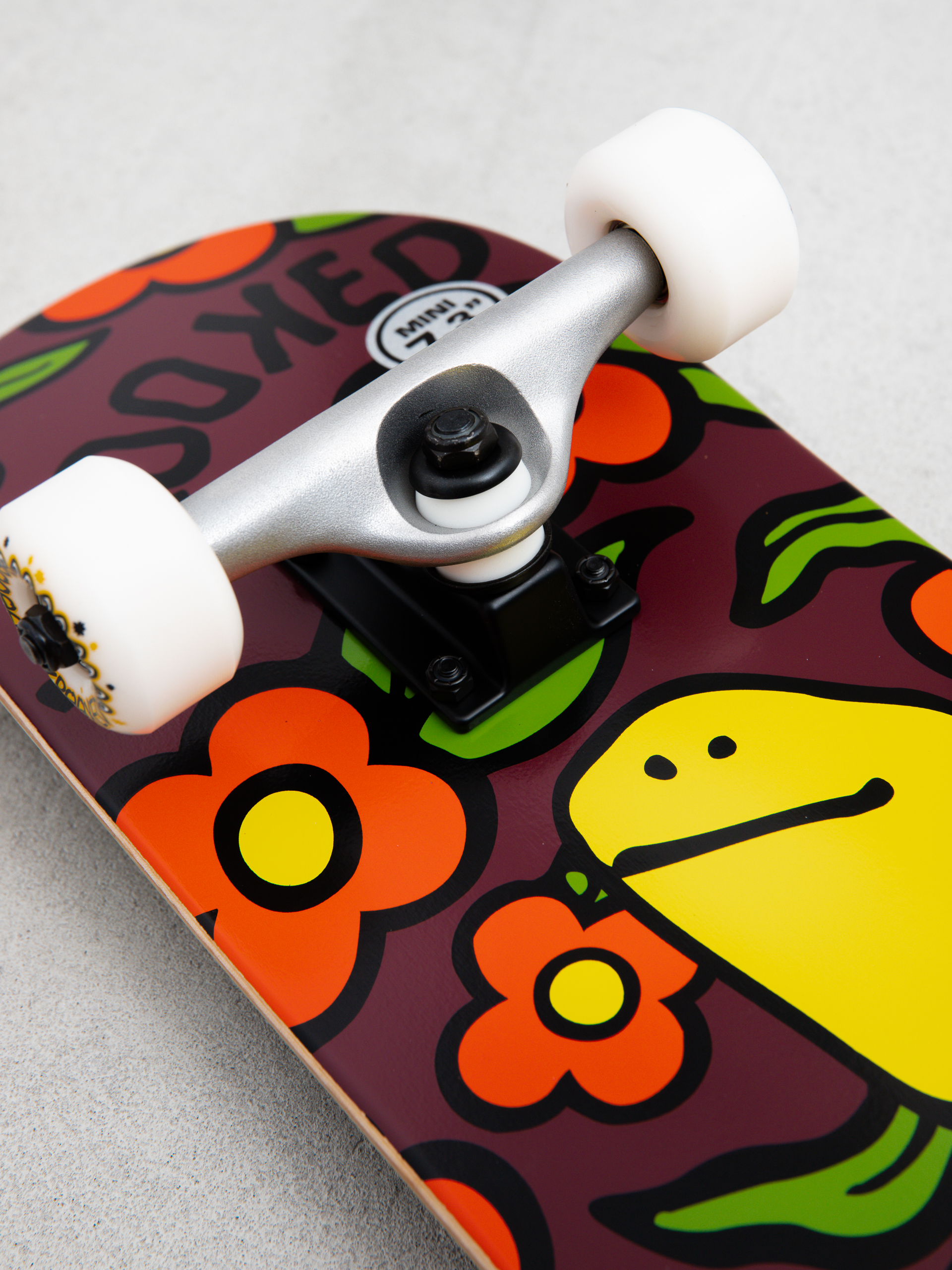 Krooked Skateboard Shmoo Vibes - red, yellow