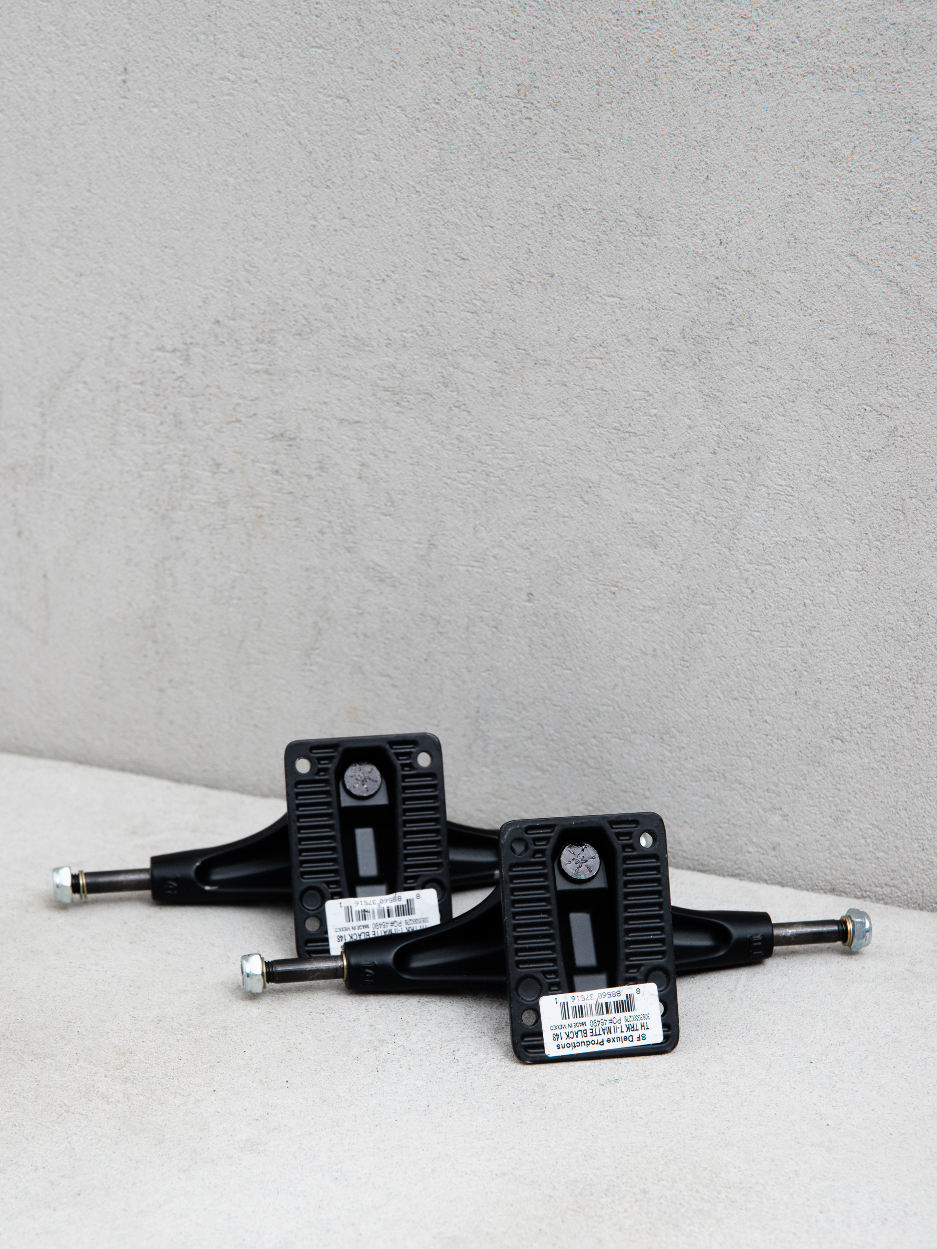 Thunder T II Team Trucks (matte black)