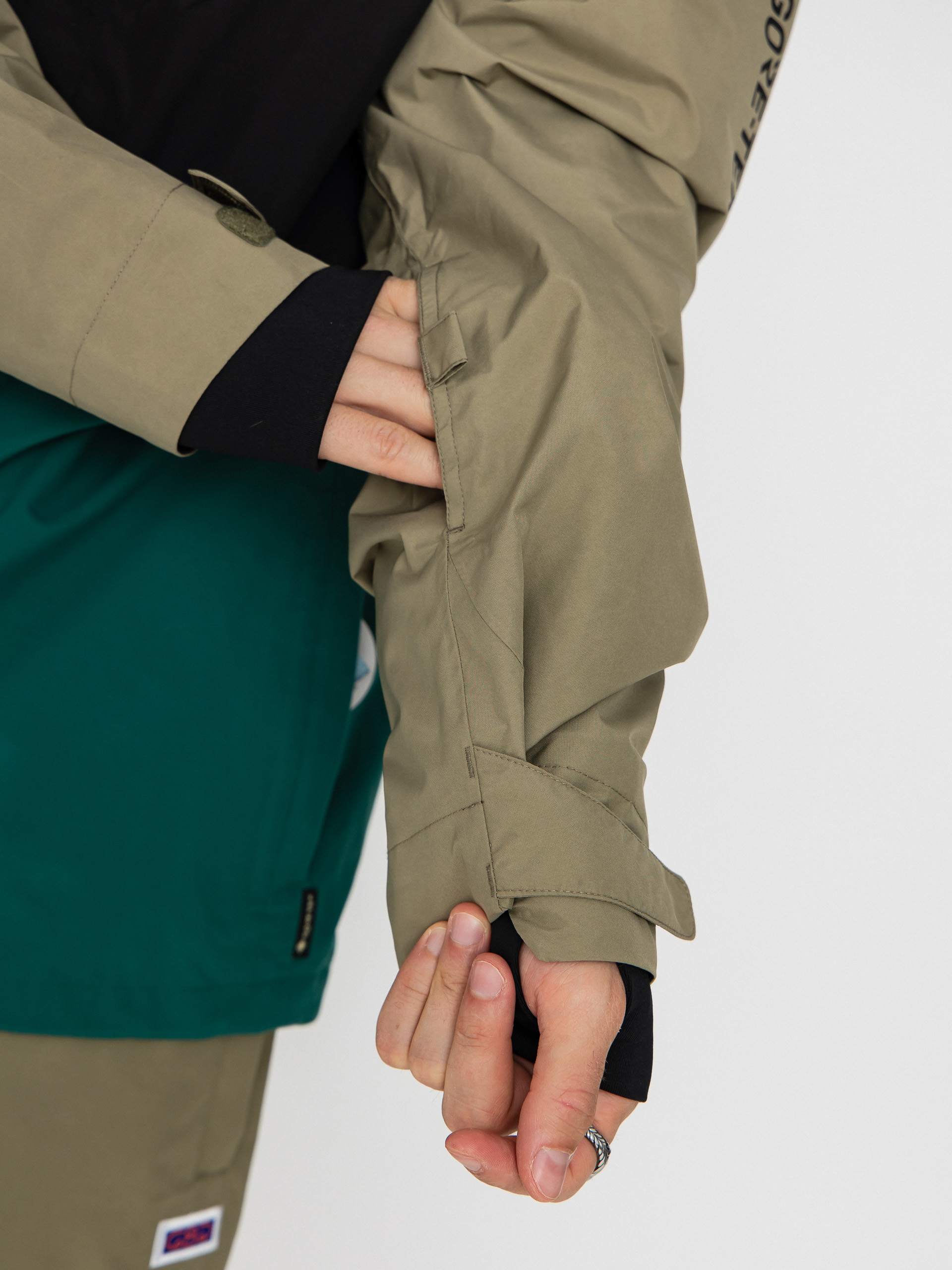 Mens 686 Snowboard jacket Gore-TeX Core (sage colorblock)