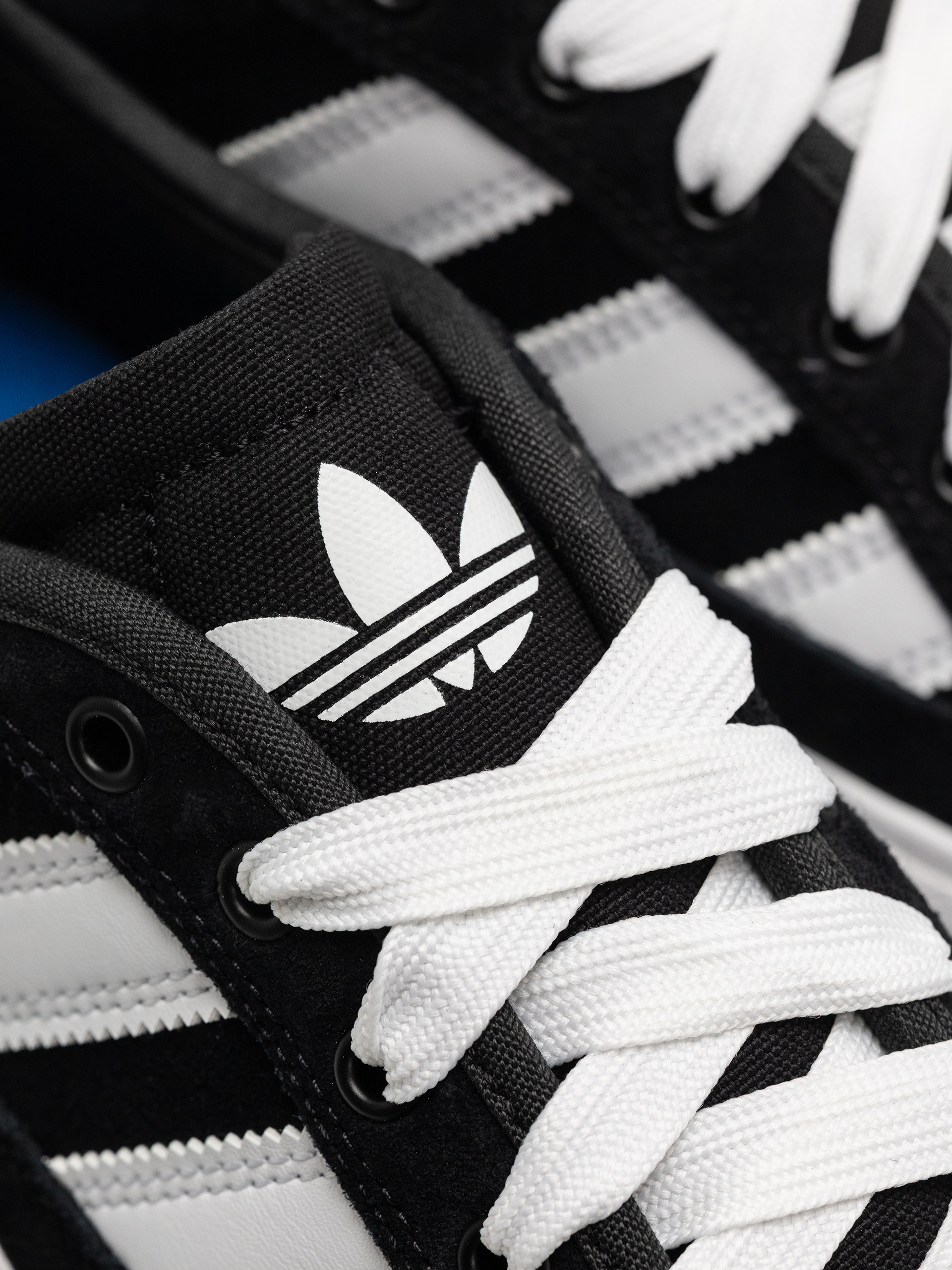 adidas Court Tns Premiere Shoes (cblack/ftwwht/blubir)