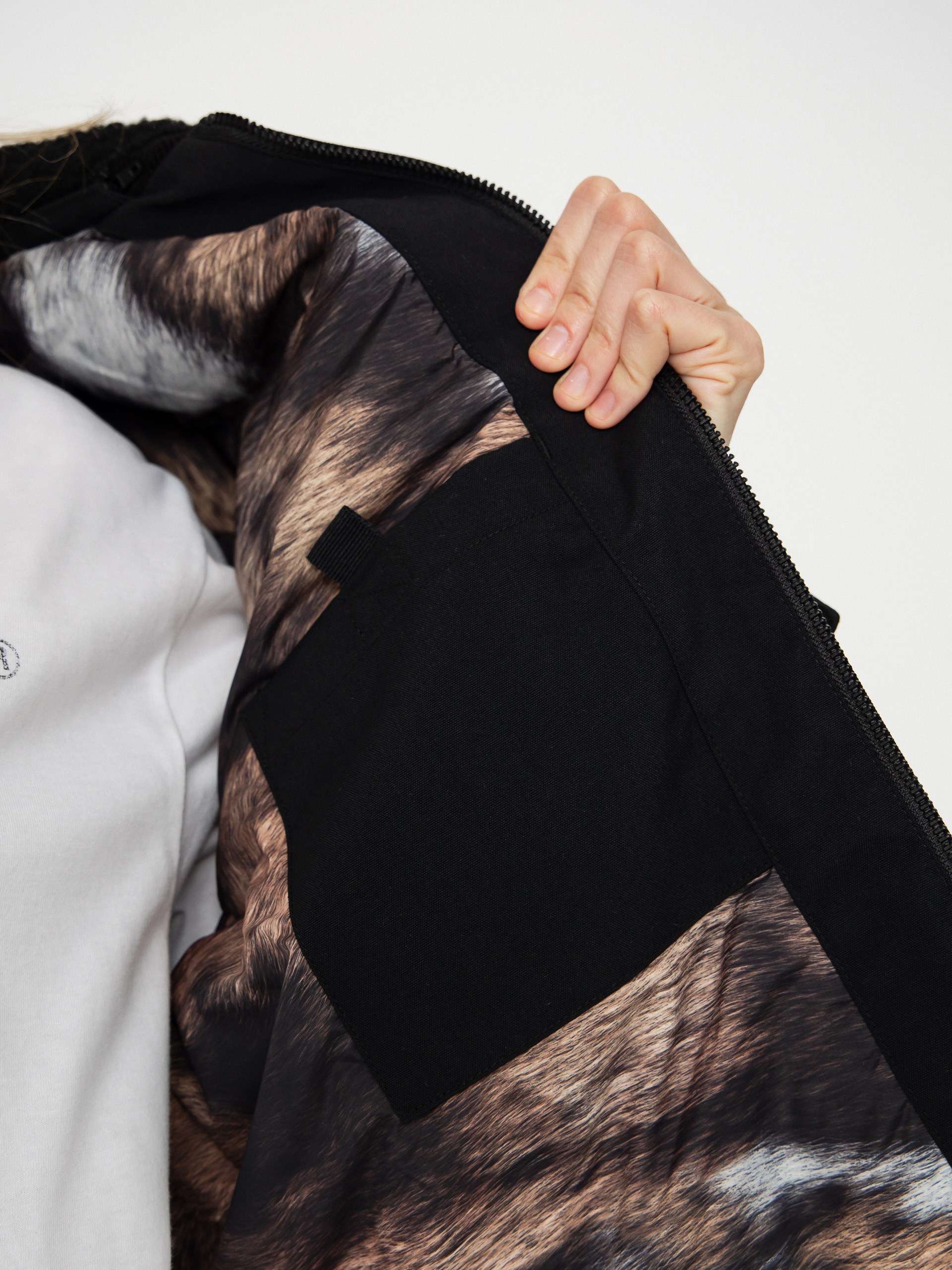 Carhartt WIP Newkirk Jacket Wmn (black/wild dog print)