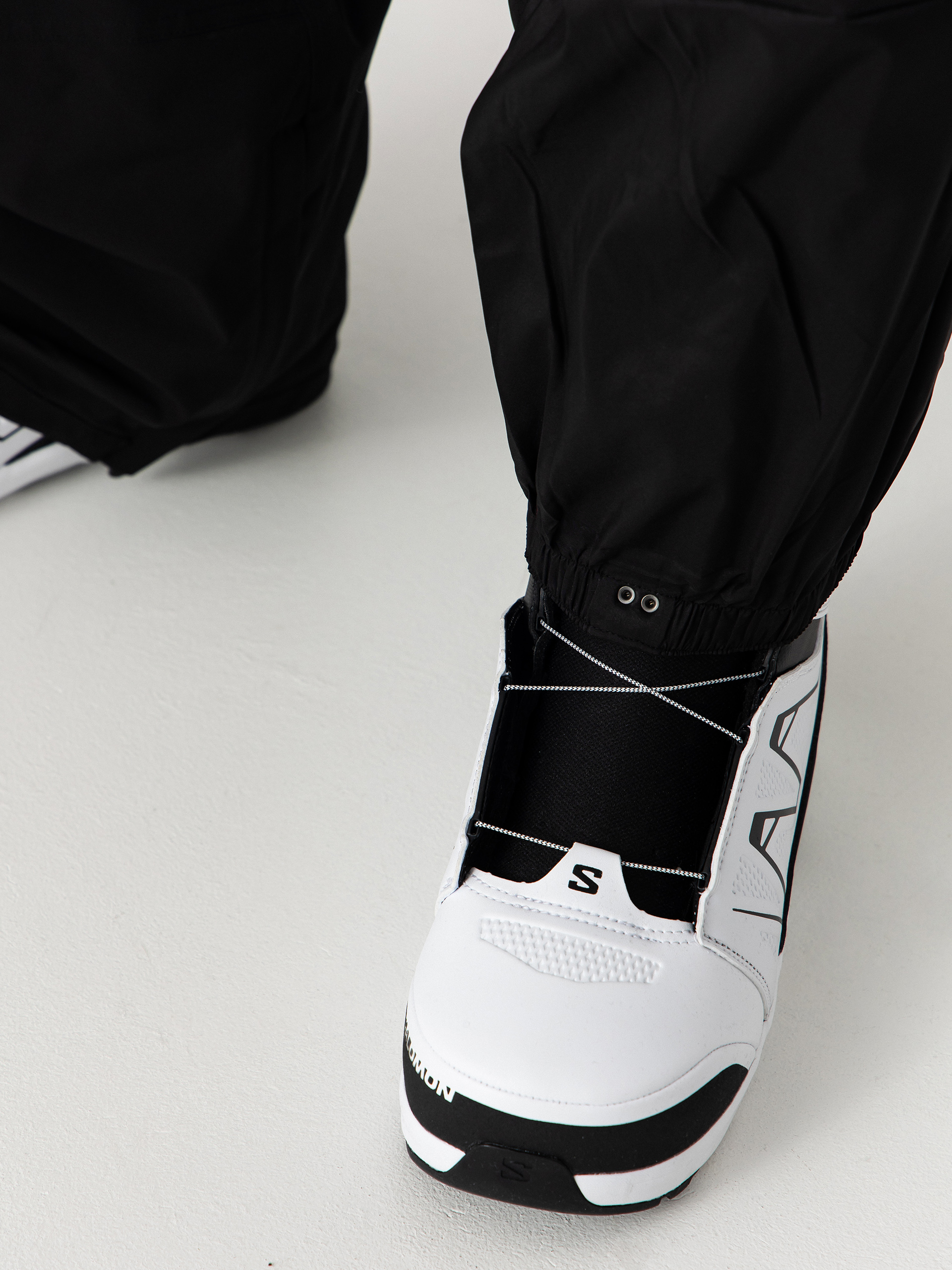 Mens ThirtyTwo Snowboard pants Basement Bib (black)