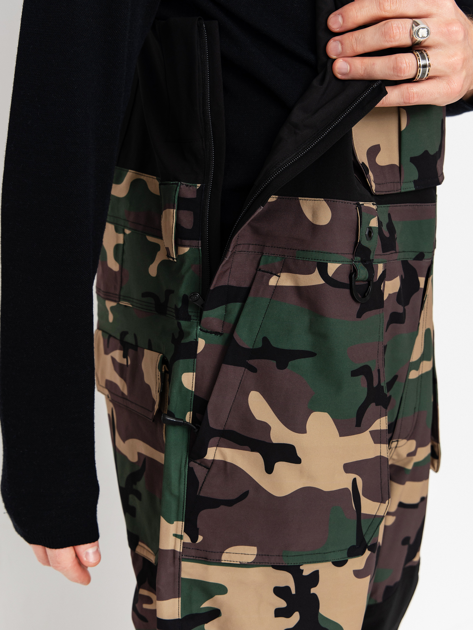 Mens ThirtyTwo Snowboard pants Basement Bib (camo)