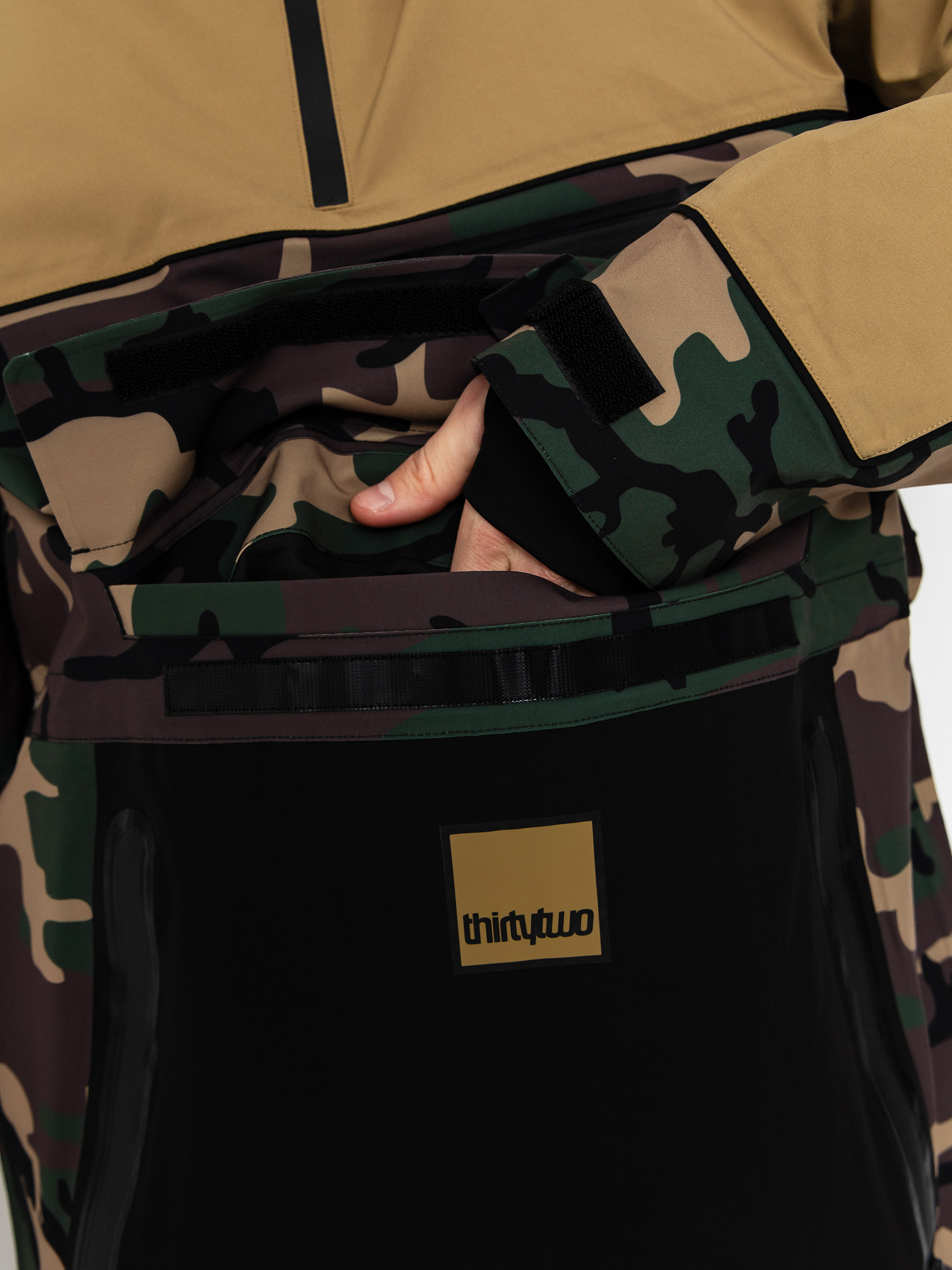 Mens ThirtyTwo Snowboard jacket Light Anorak (camo)