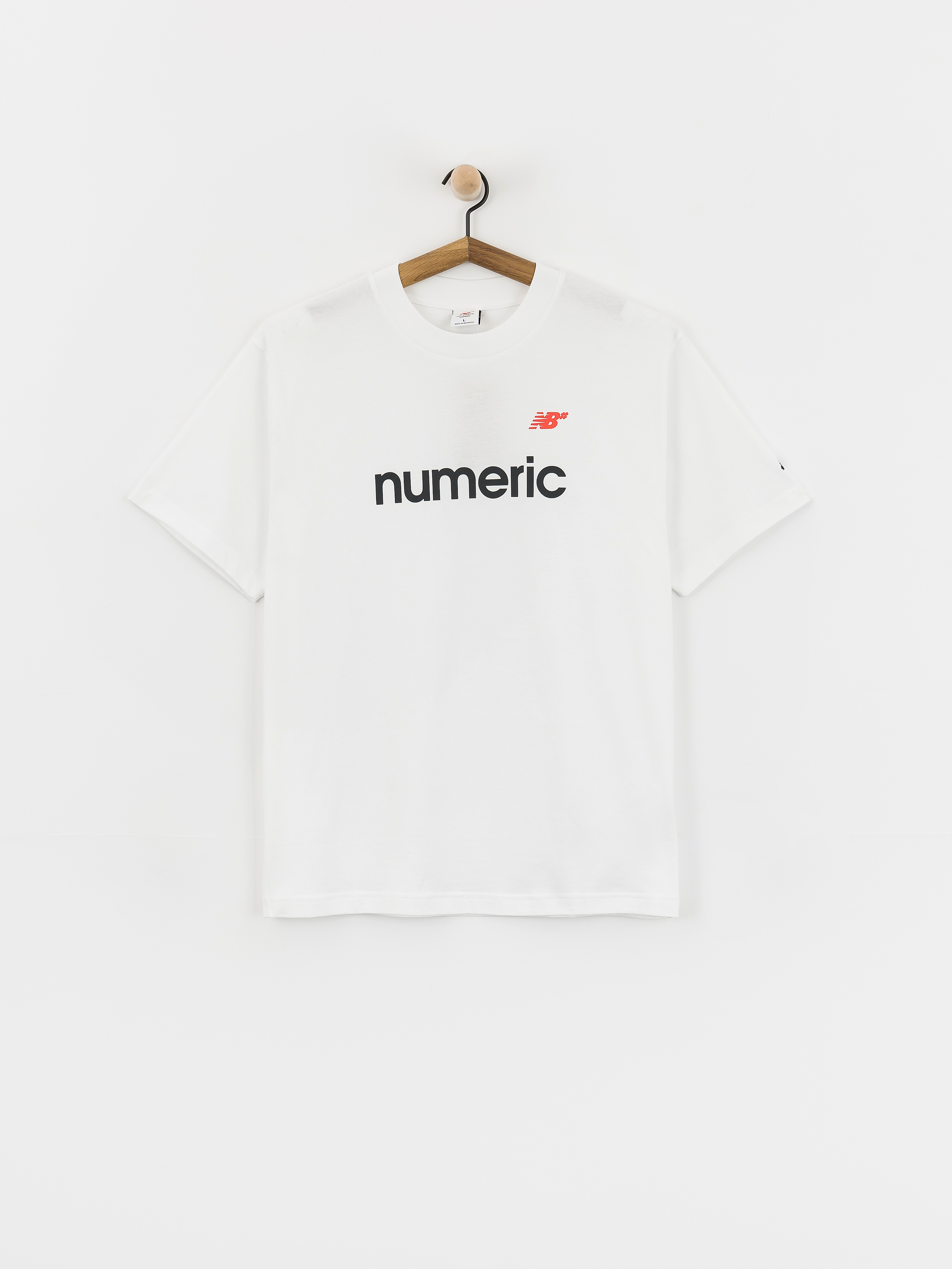 New Balance Numeric Linear Logo T-Shirt (white)