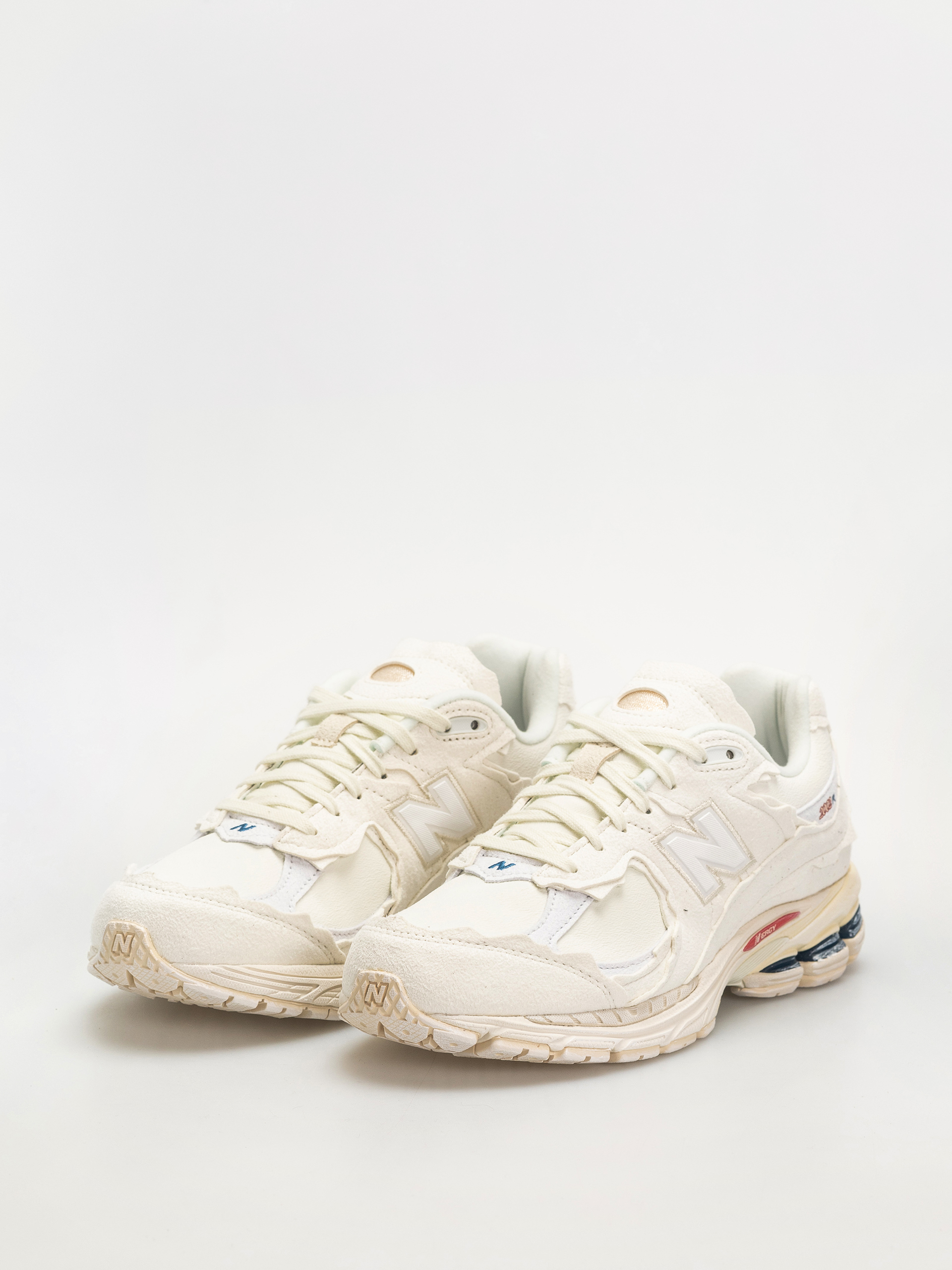 New Balance Shoes 2002 (white)