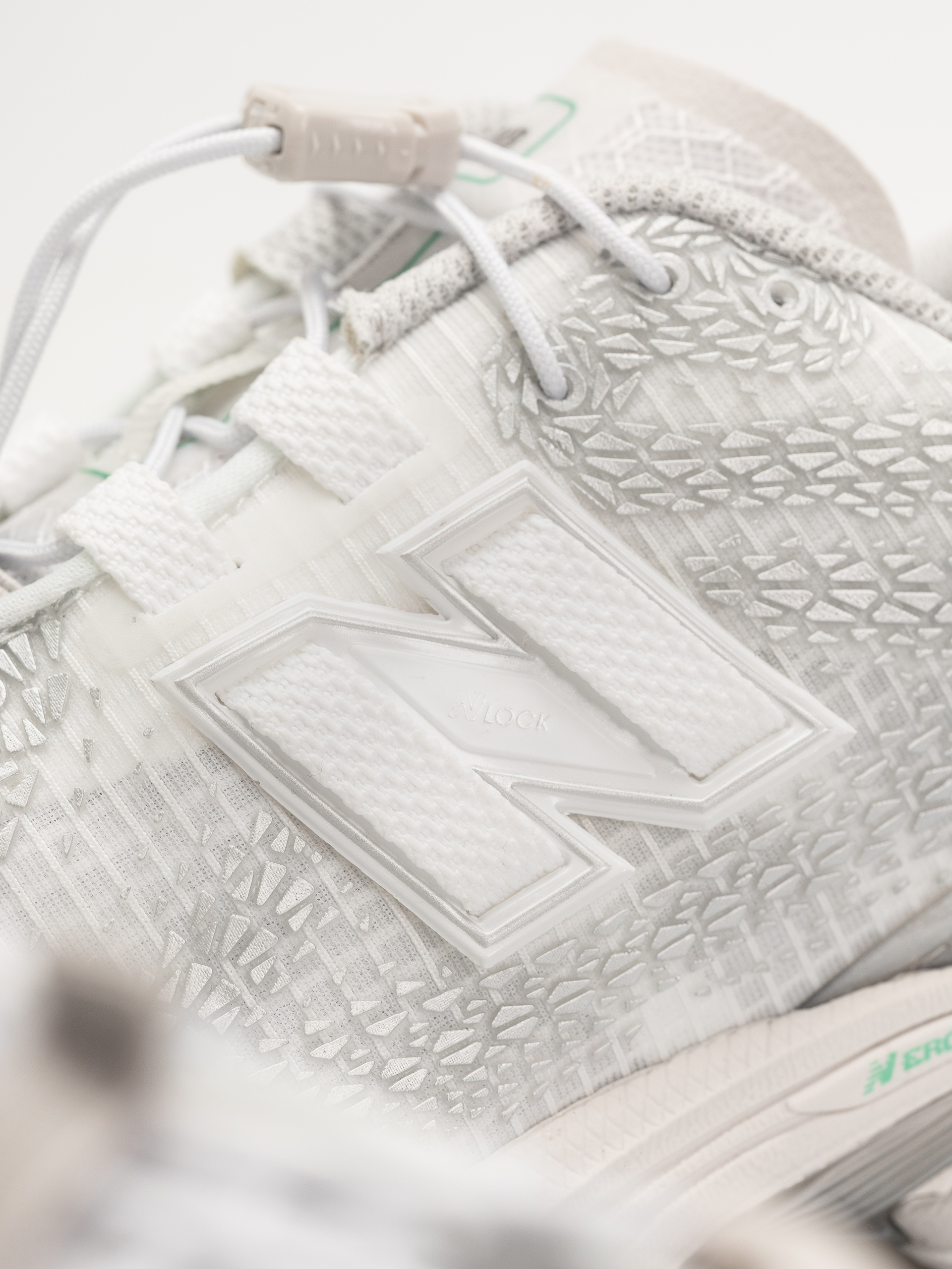 New Balance 1906 Schuhe (103 white/silver metallic/deep end)