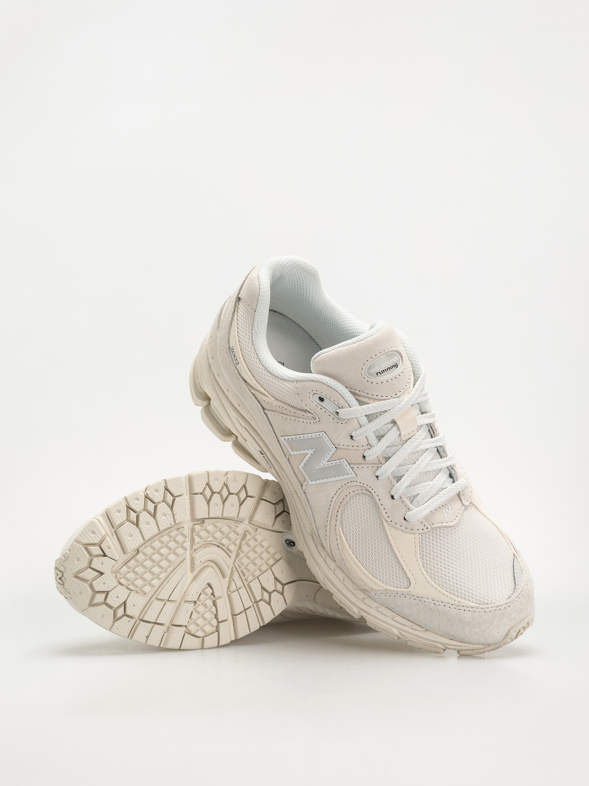 New Balance 2002 Shoes (sea salt/silver metallic)