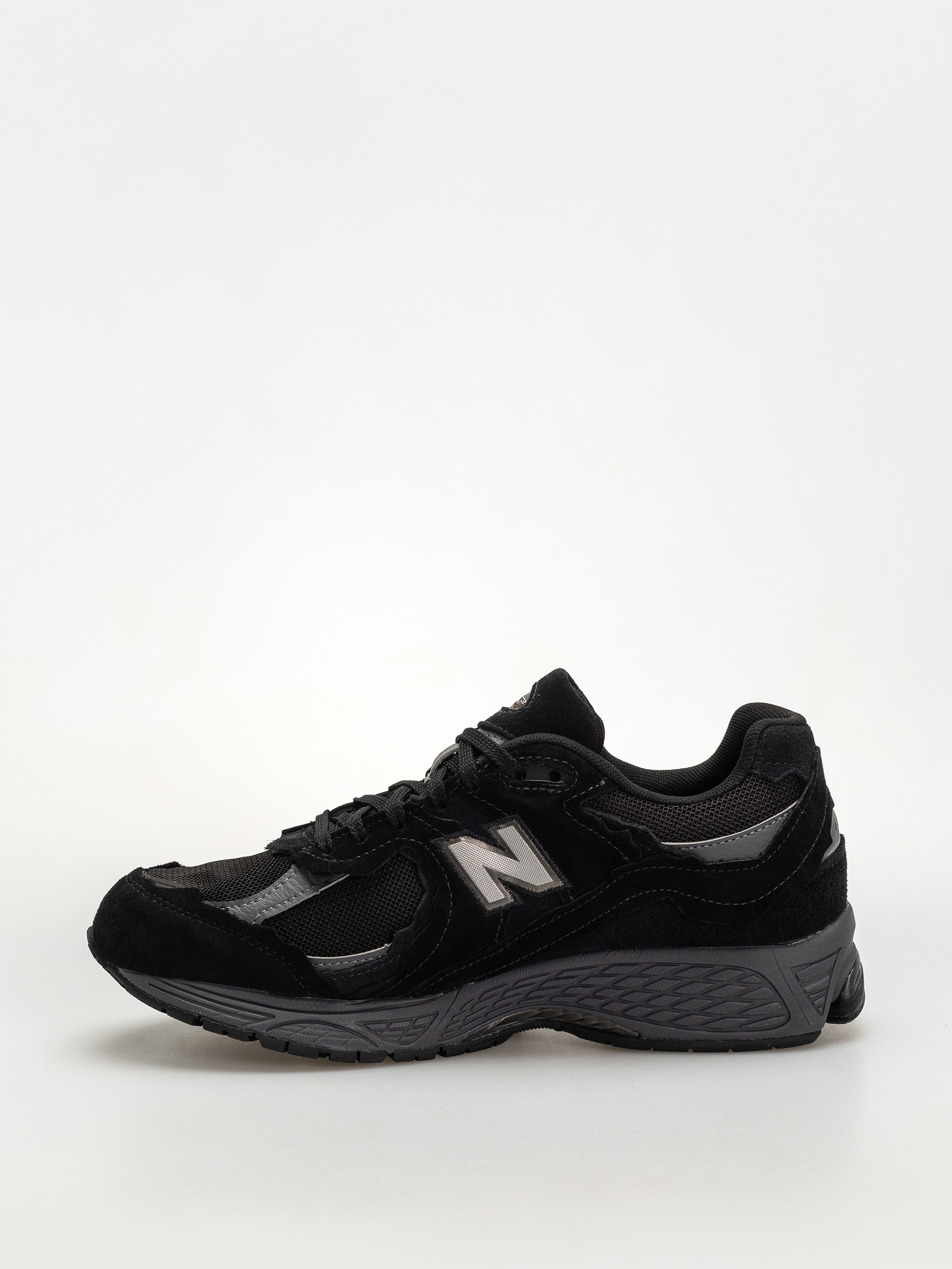 New Balance 2002 Shoes (black/magnet)