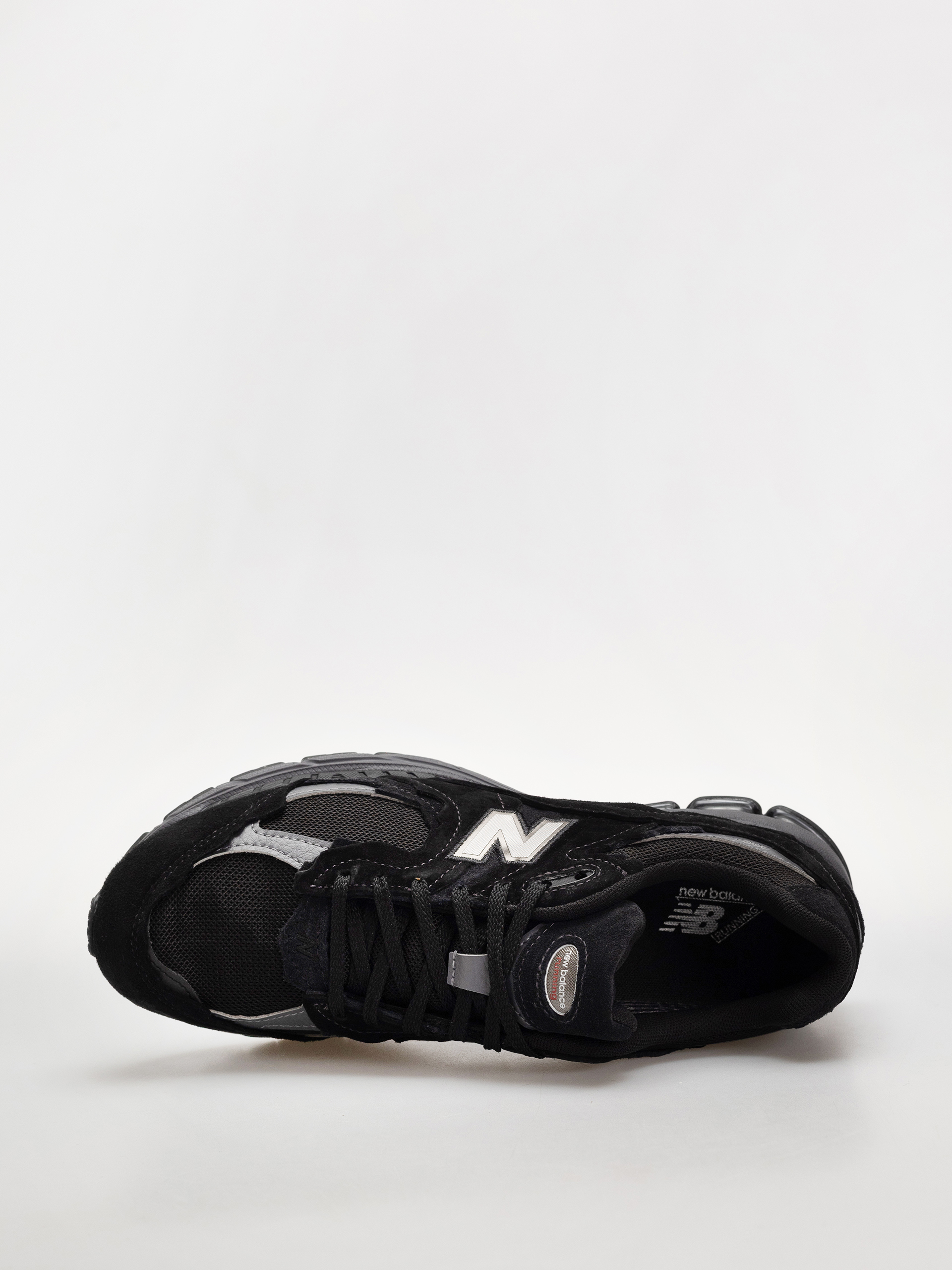 New Balance 2002 Shoes (black/magnet)