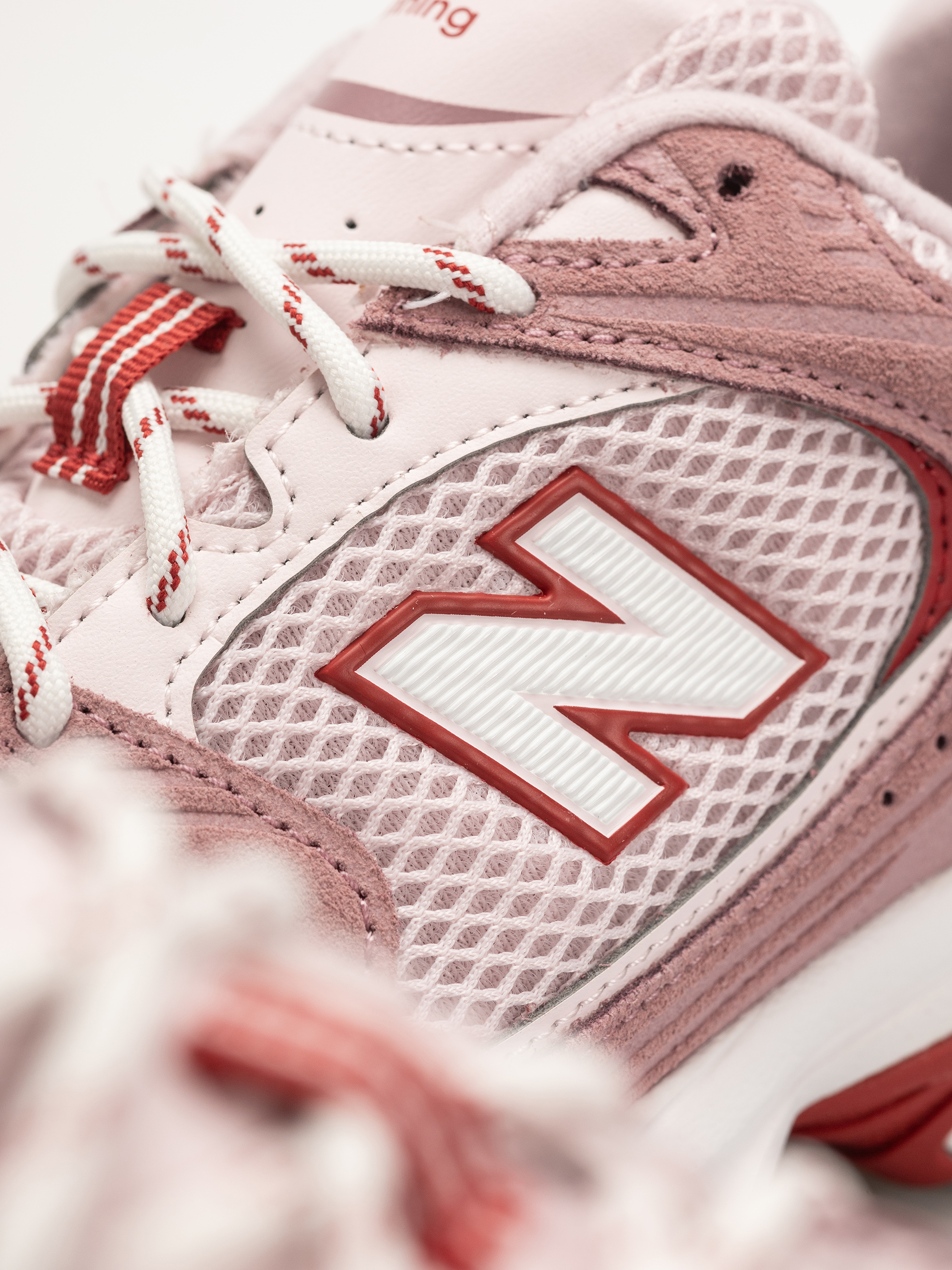 New Balance 530 Shoes (rosewood/pink salt/shadow red)