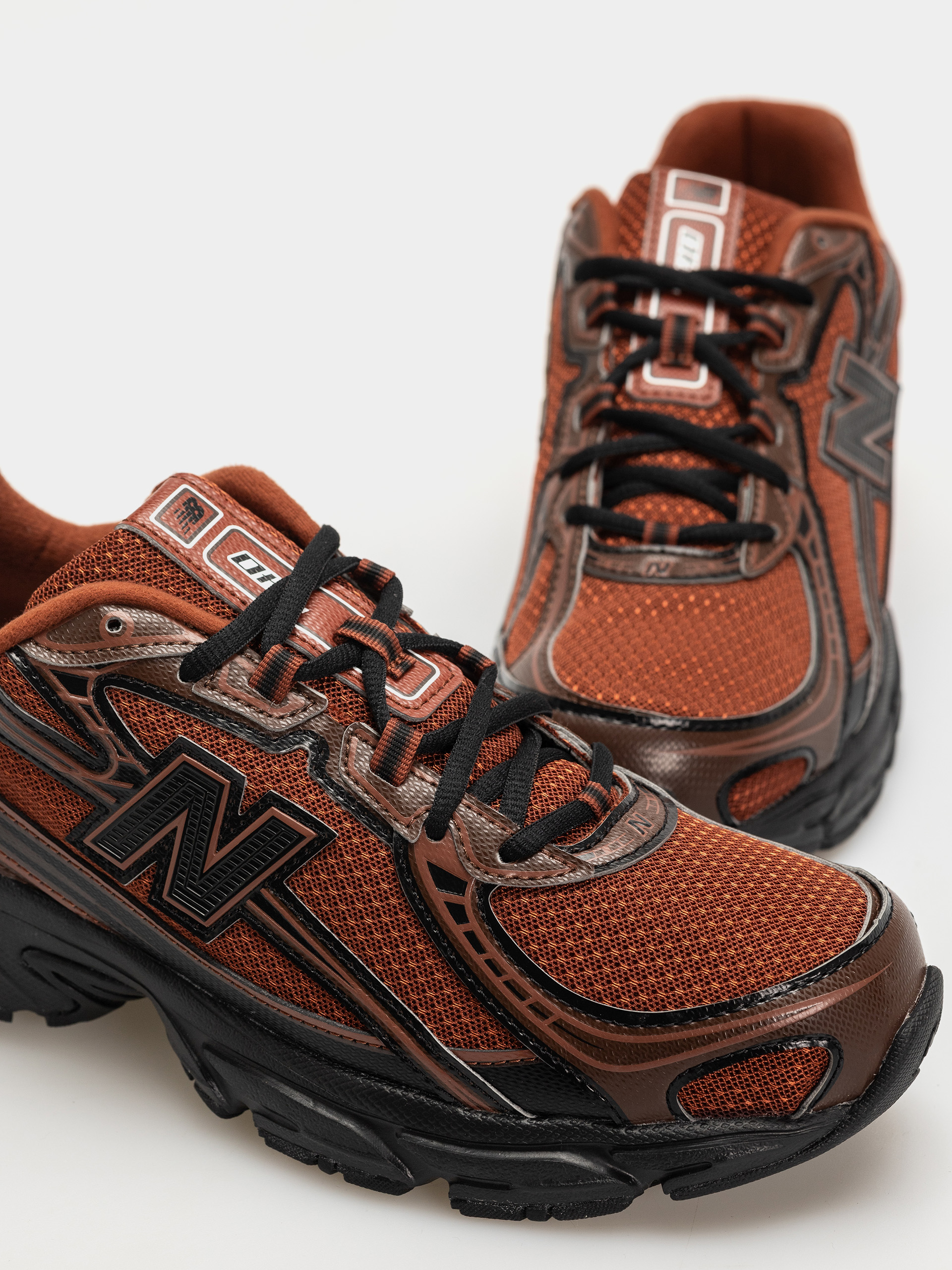 New Balance 740 Schuhe (relic brown/pumpernickel)