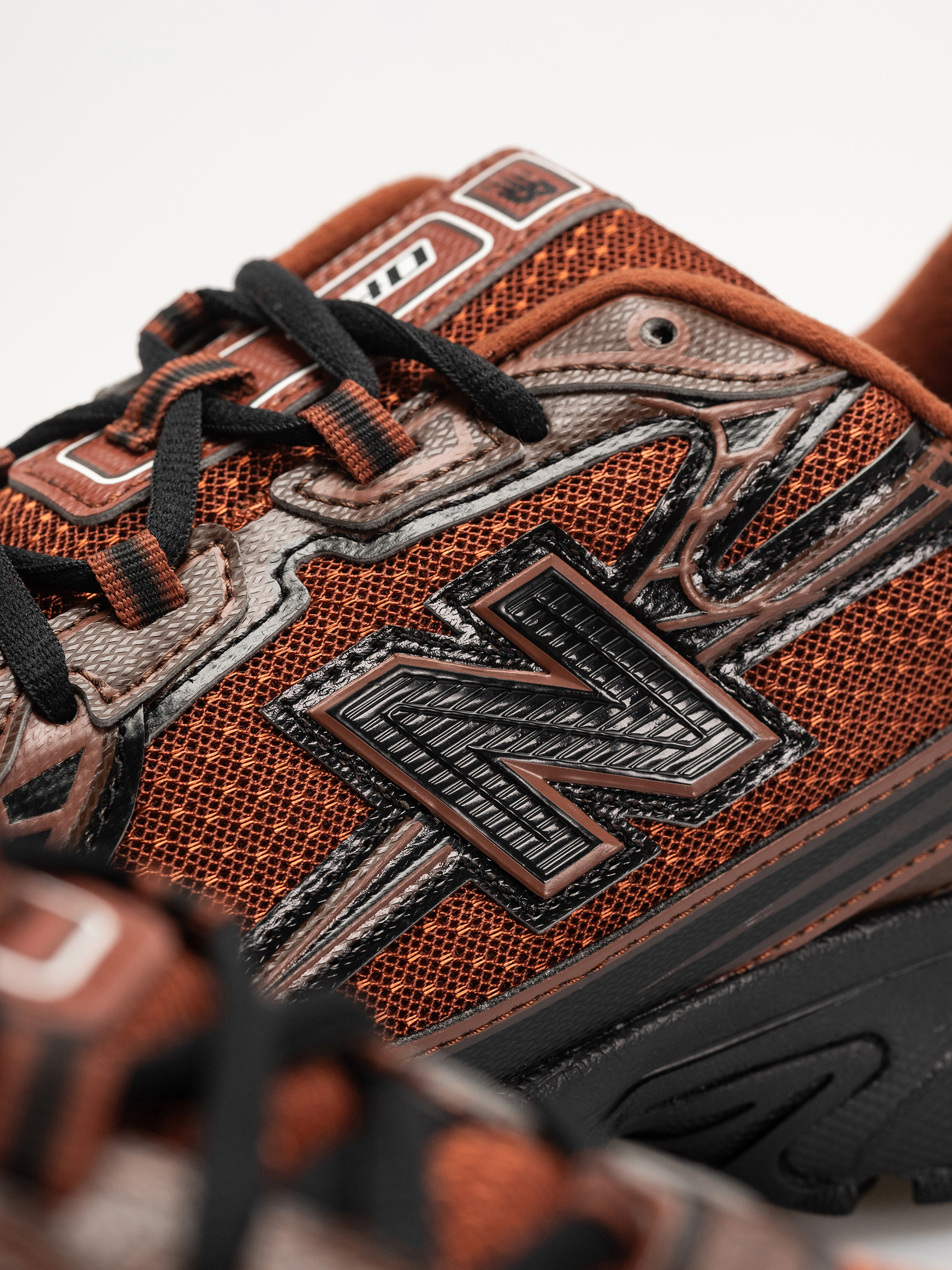 New Balance 740 Shoes (relic brown/pumpernickel)