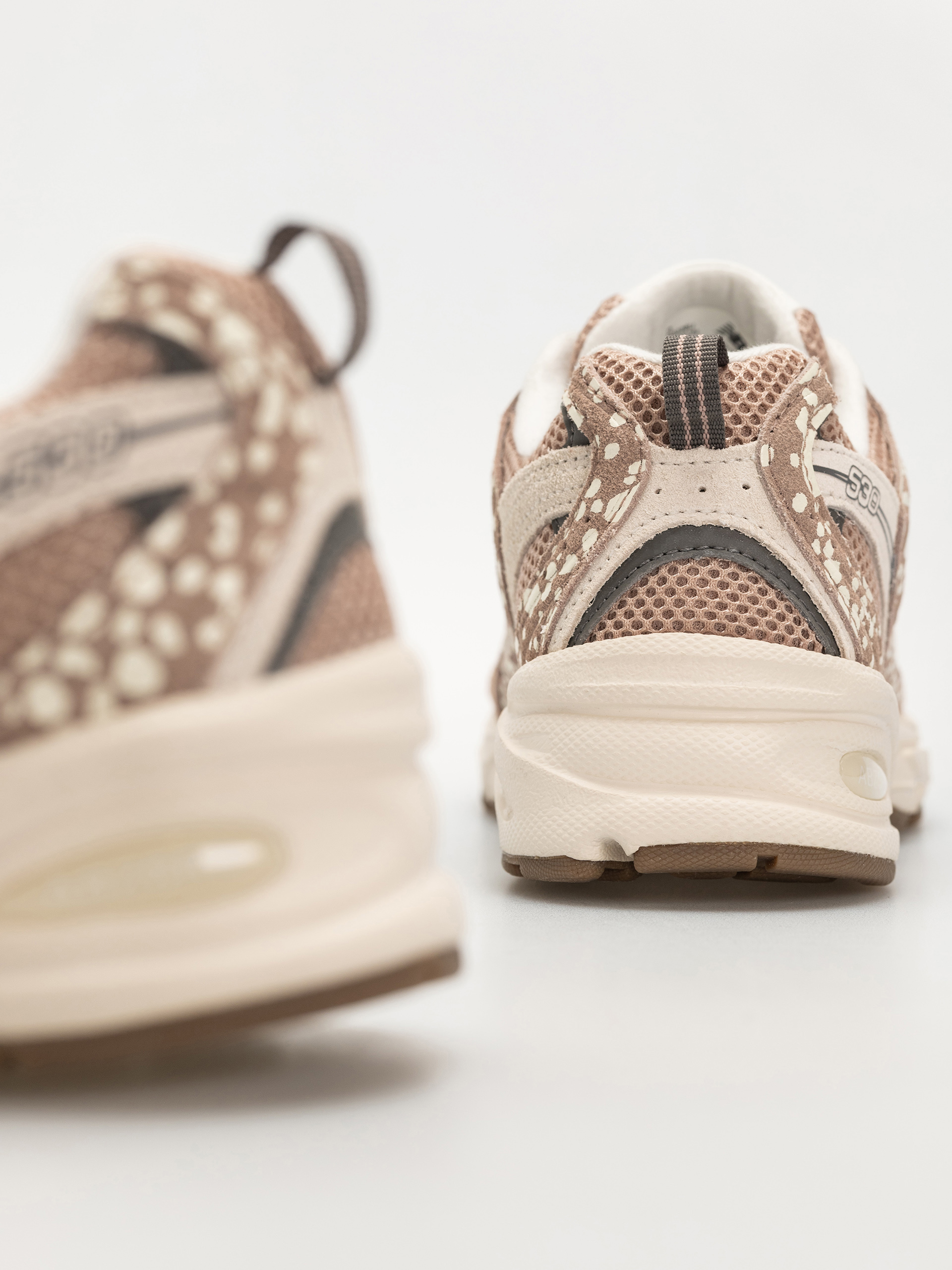 New Balance 530 Shoes (flat taupe/tornado)