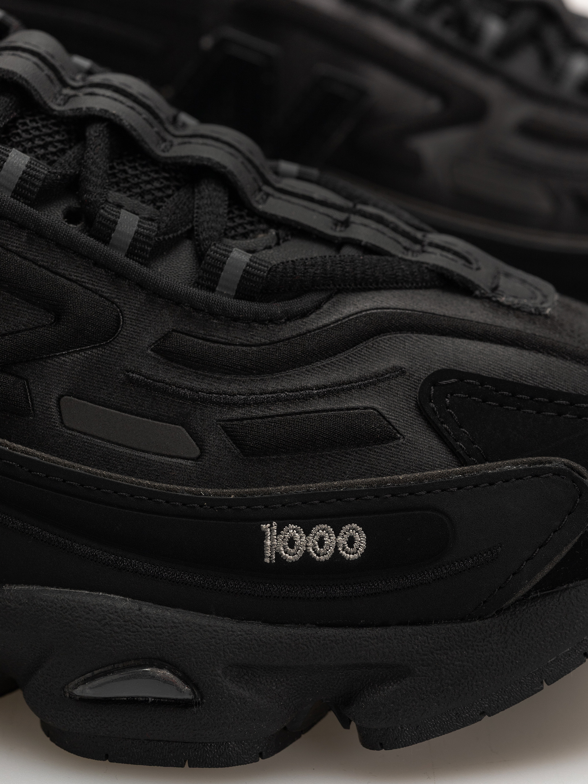 New Balance 1000 Shoes (black/black metallic/light gold metallic b)