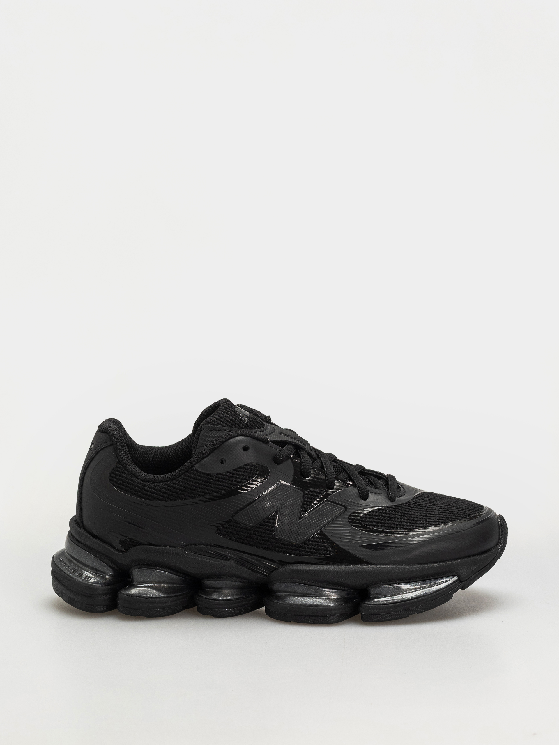 New Balance 2000 Shoes - black (black/silver metallic)