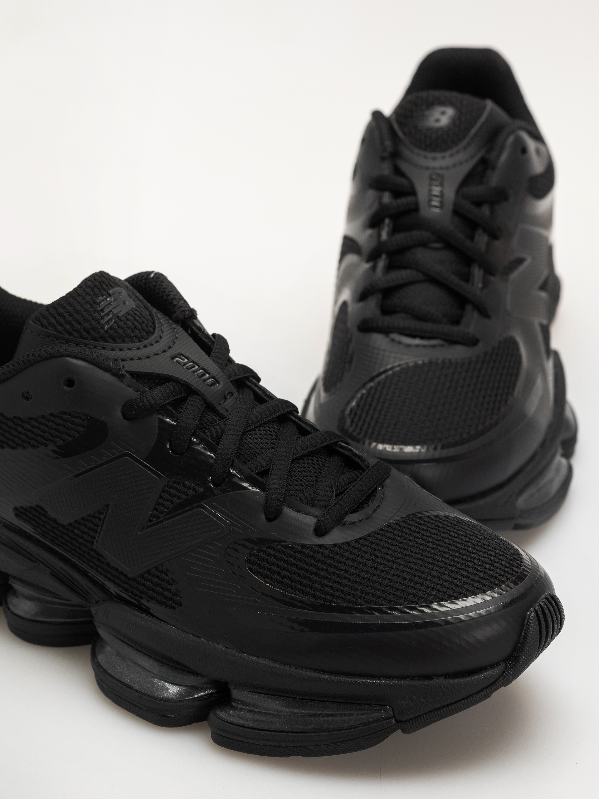 New Balance 2000 Shoes (black/black etb)