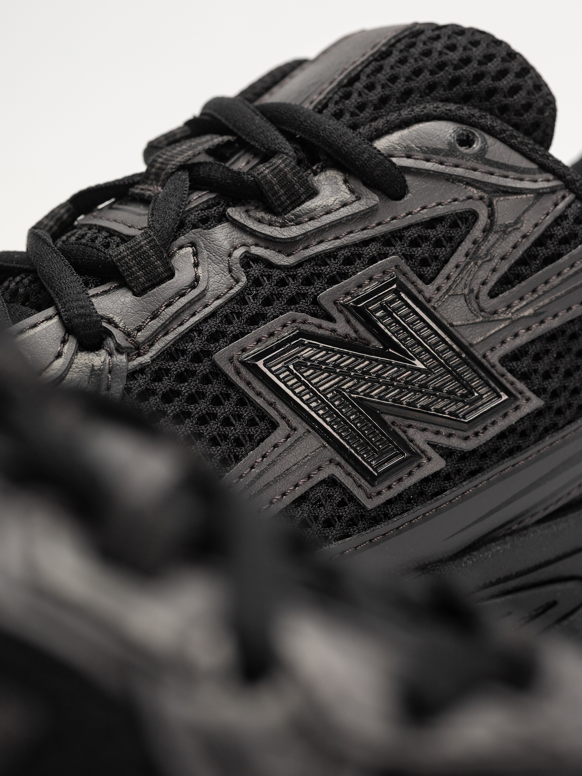 New Balance 740 Schuhe (white/silver metallic/black nw2)