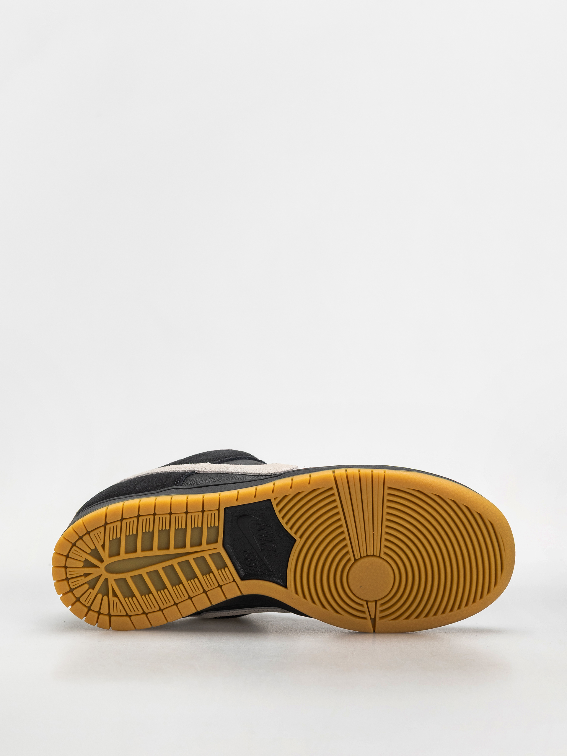 Nike SB Dunk Low Pro Shoes (black/white black gum light brown)