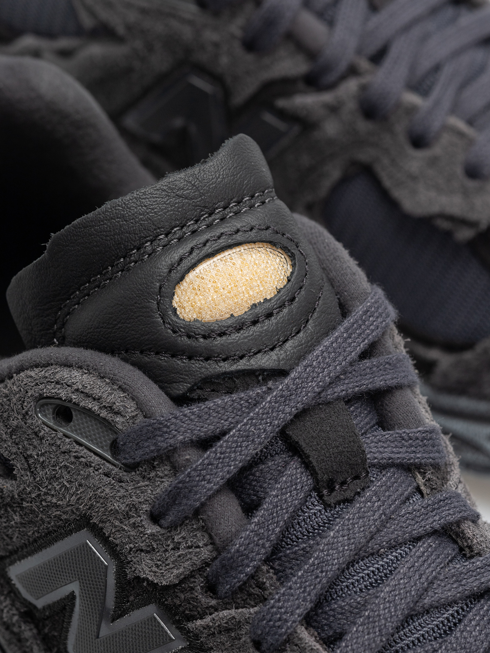 New Balance Shoes 2002 (black)