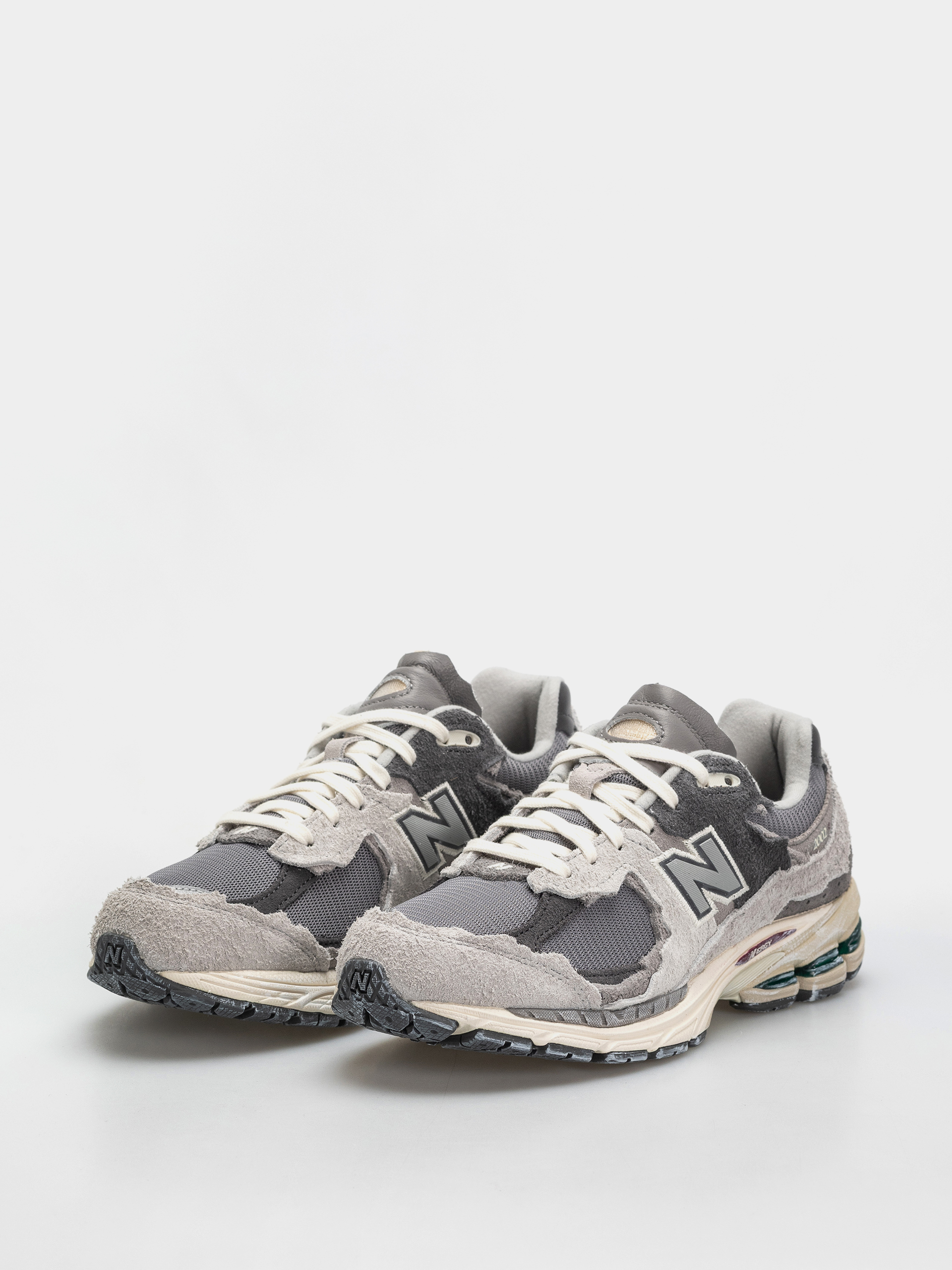 New Balance Shoes 2002 (grey)