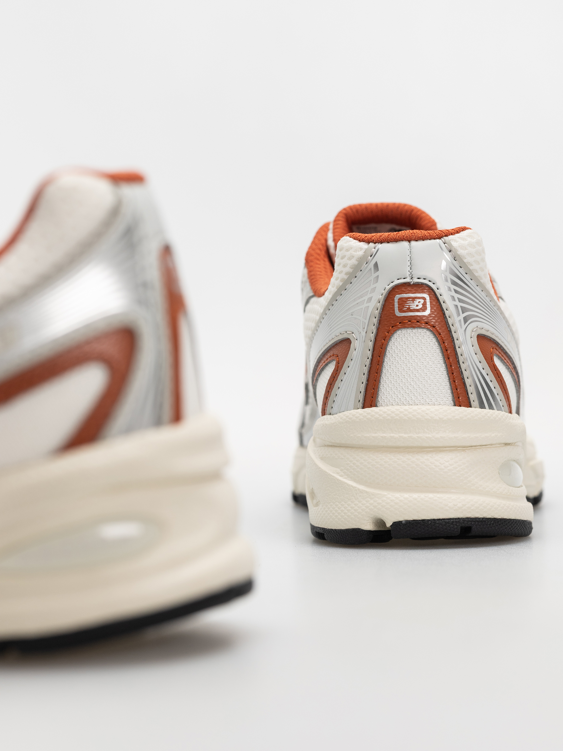 New Balance 740 JR Schuhe (silver metallic/cinnamon)