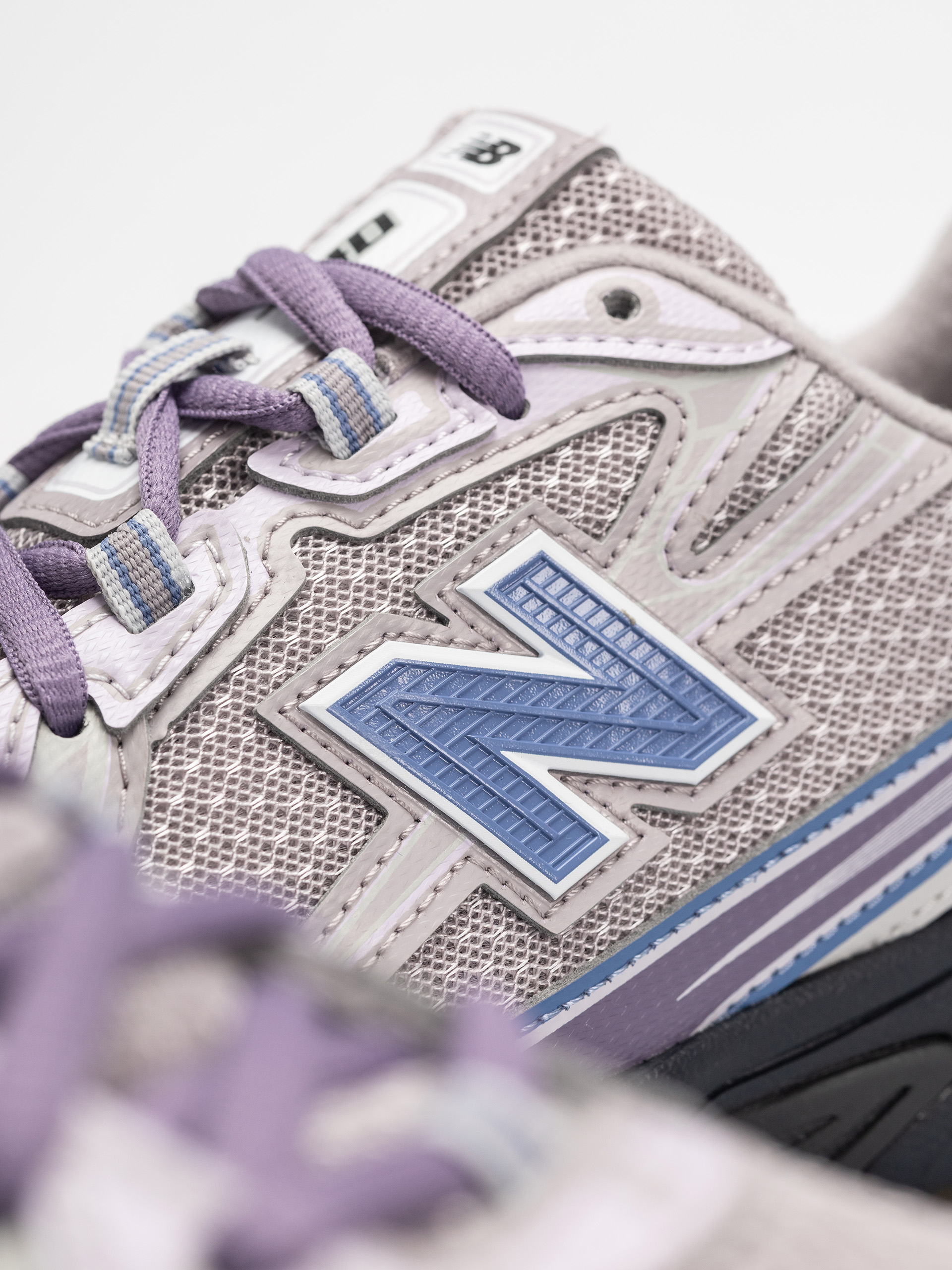 New Balance 740 JR Shoes (truffle salt/fairweather blue)