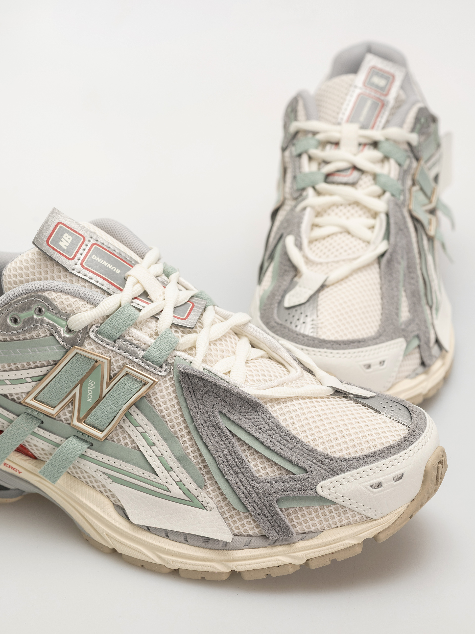 New Balance 1906 Shoes (sea salt/lone star grey)