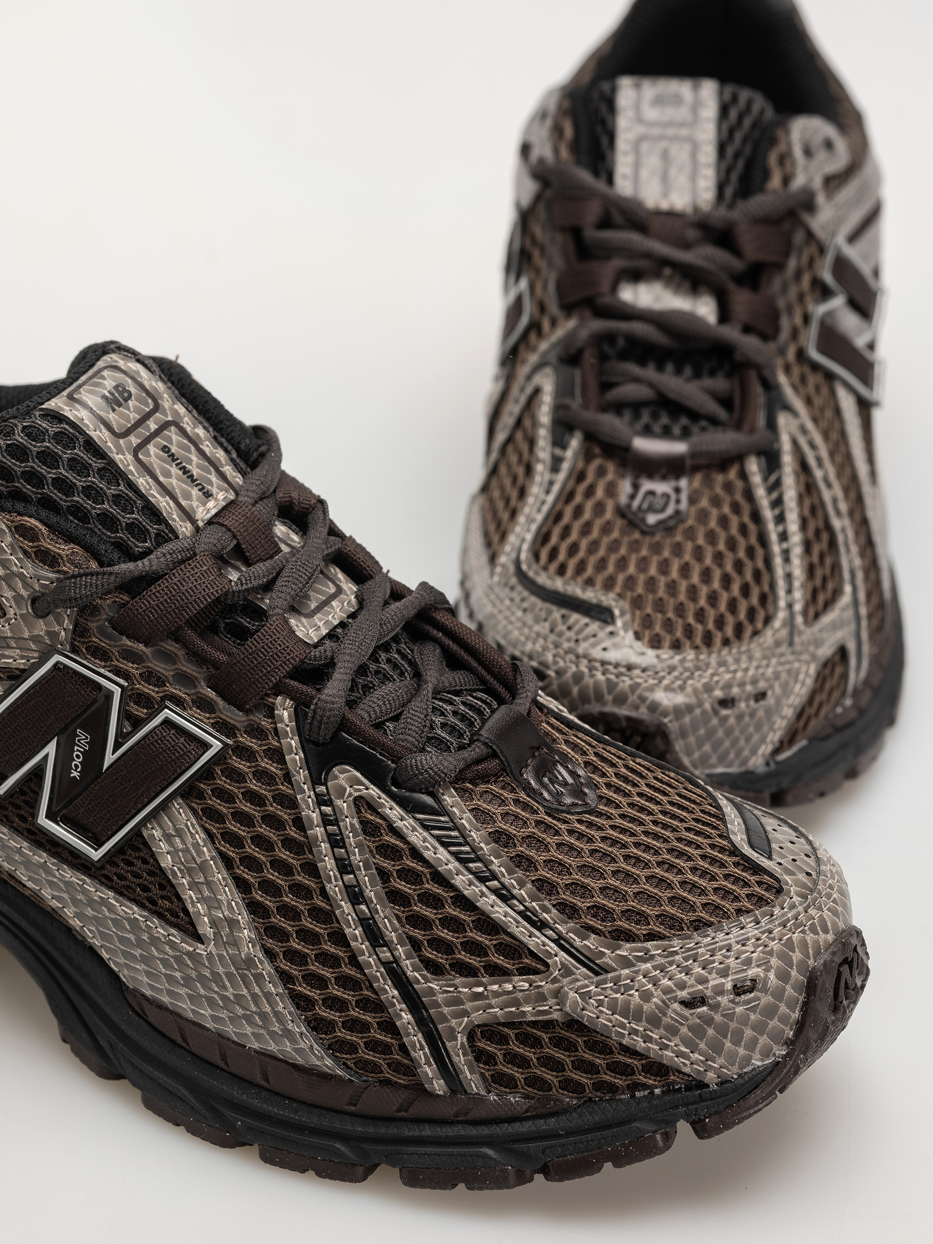 New Balance 1906 Shoes (thunder brown/black)