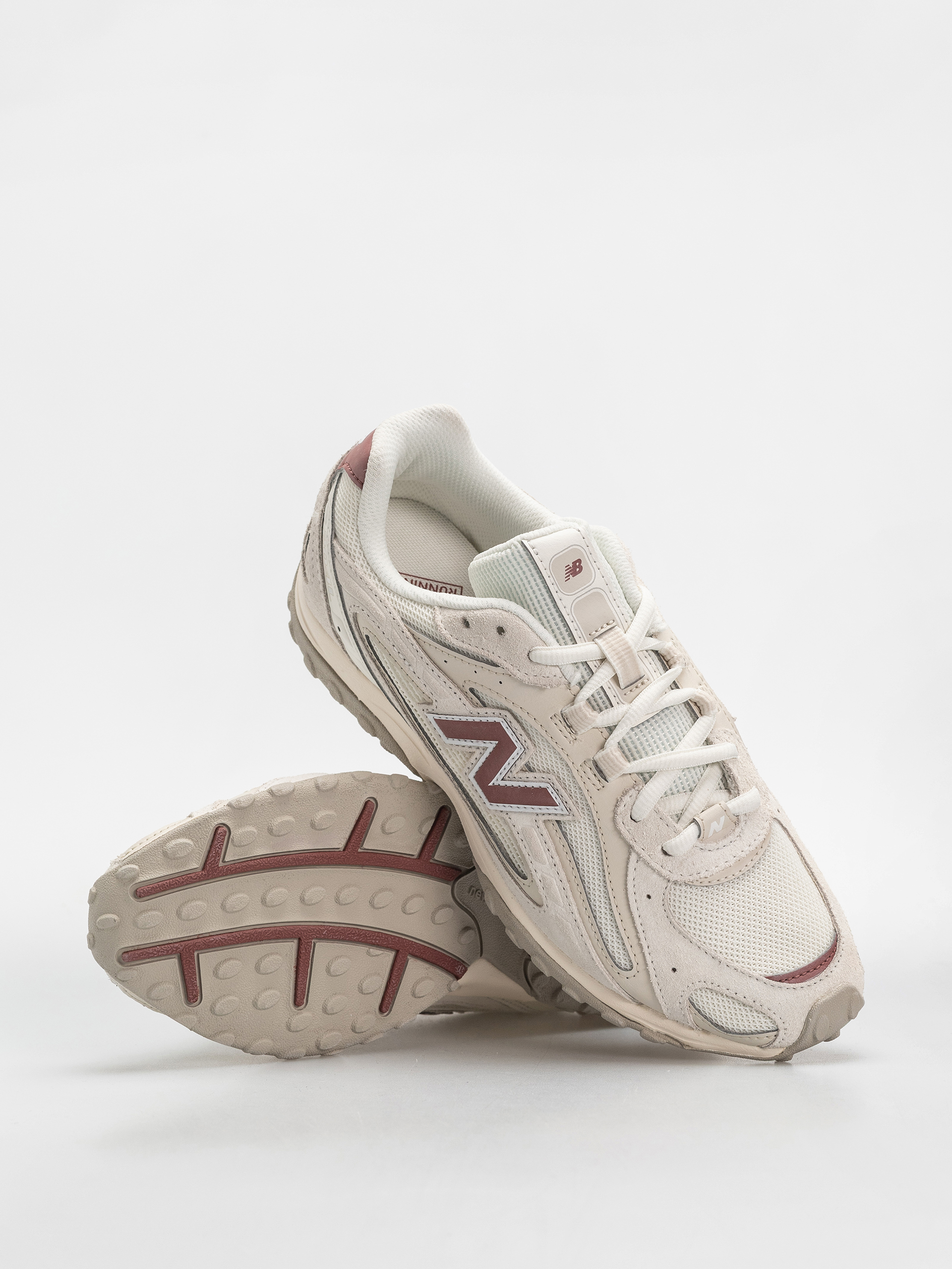 New Balance 204 Shoes (sea salt/red rock)