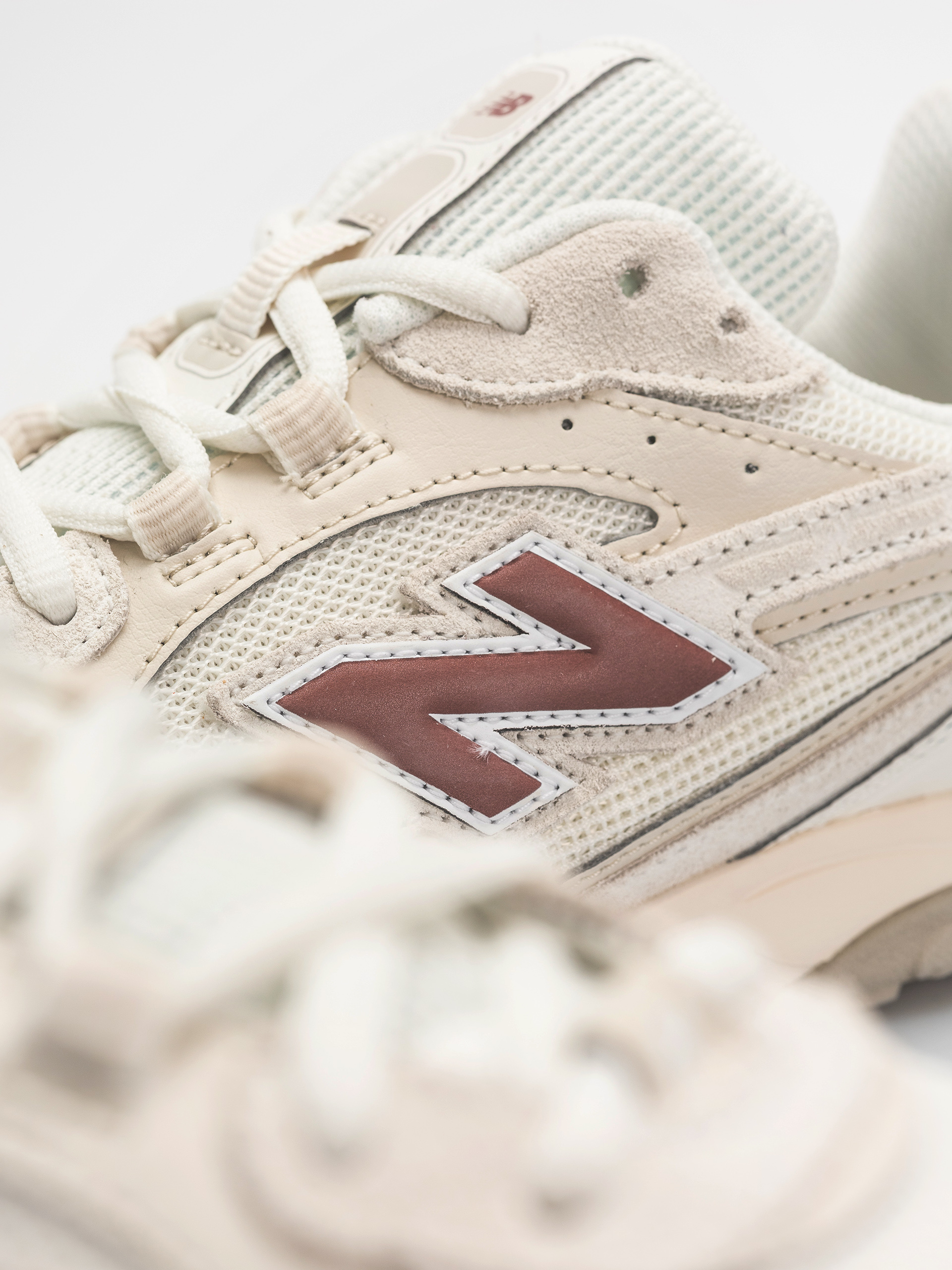 New Balance 204 Schuhe (sea salt/red rock)