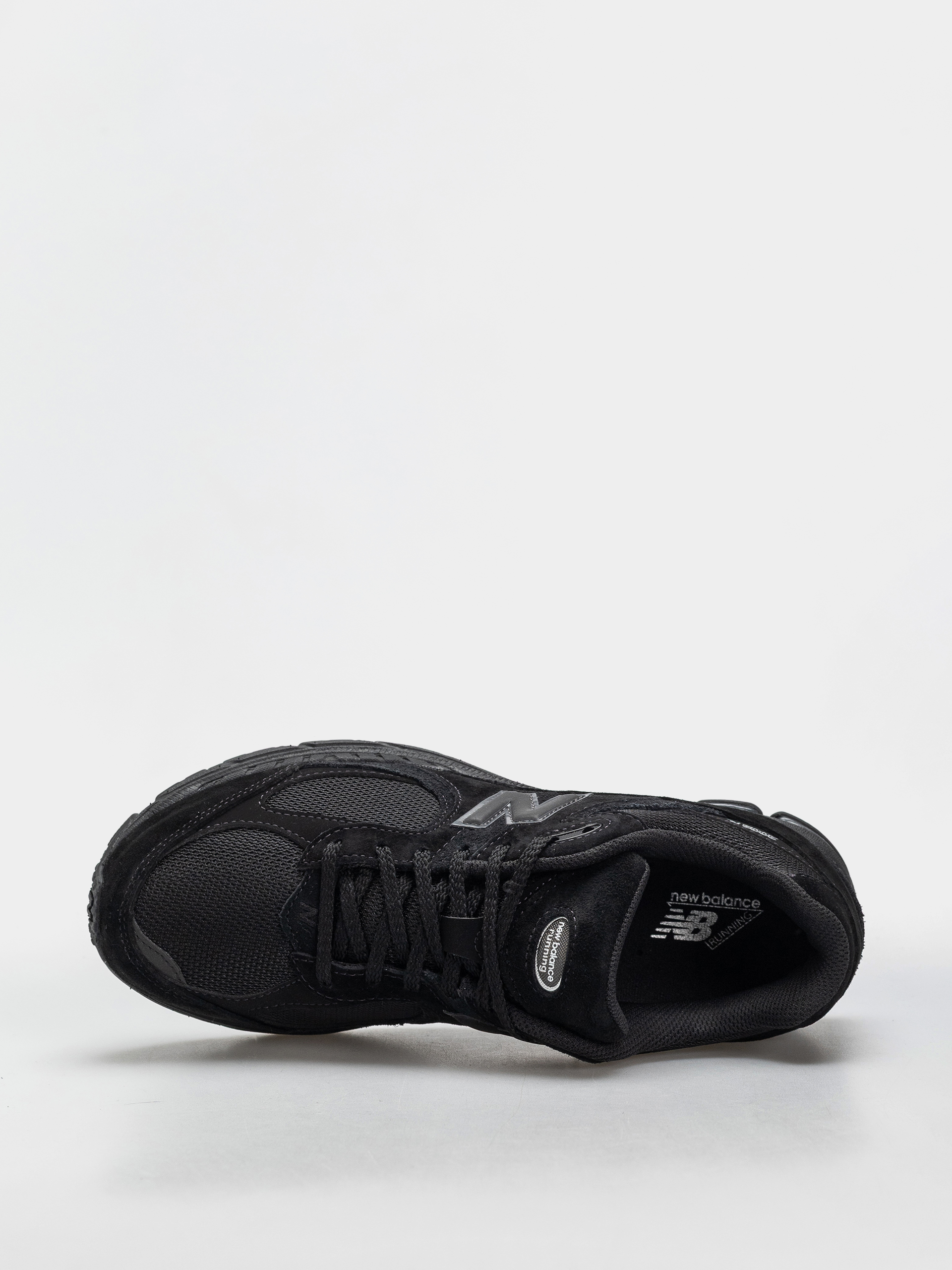 New Balance 2002 Shoes (black/black metallic)