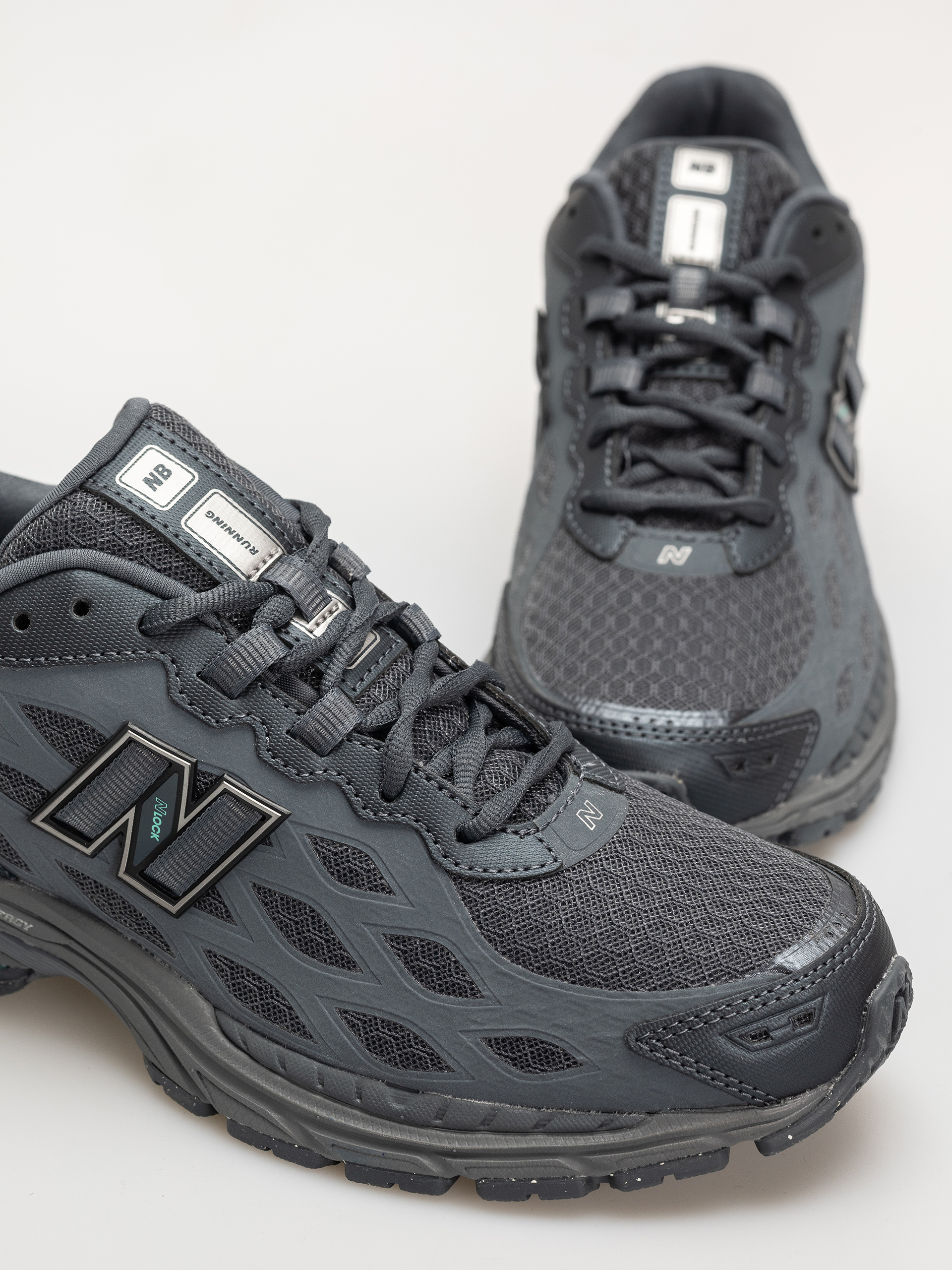 New Balance 1906 Shoes (graphite/deep end)