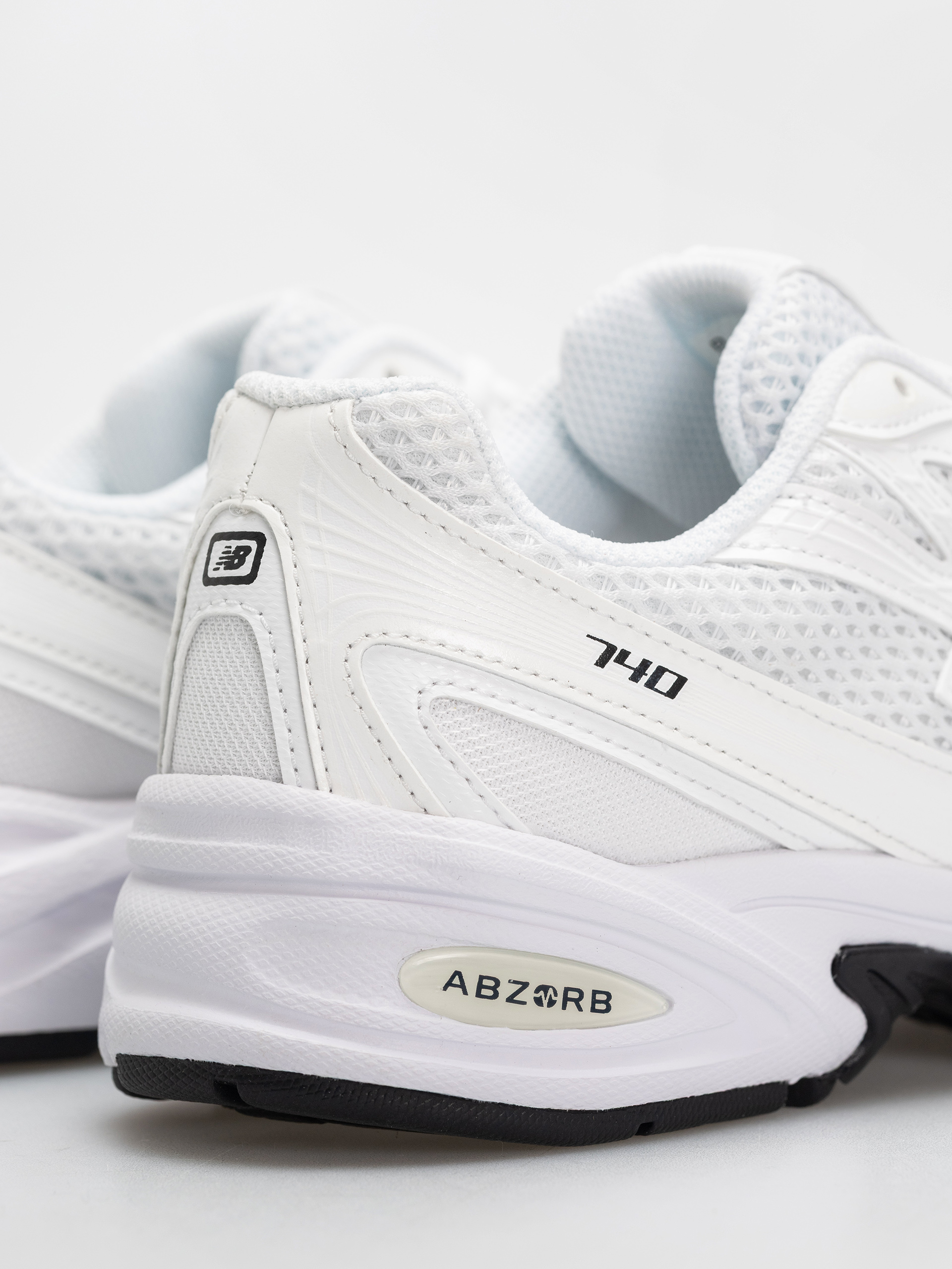 New Balance Schuhe 740 (white/black ww2)