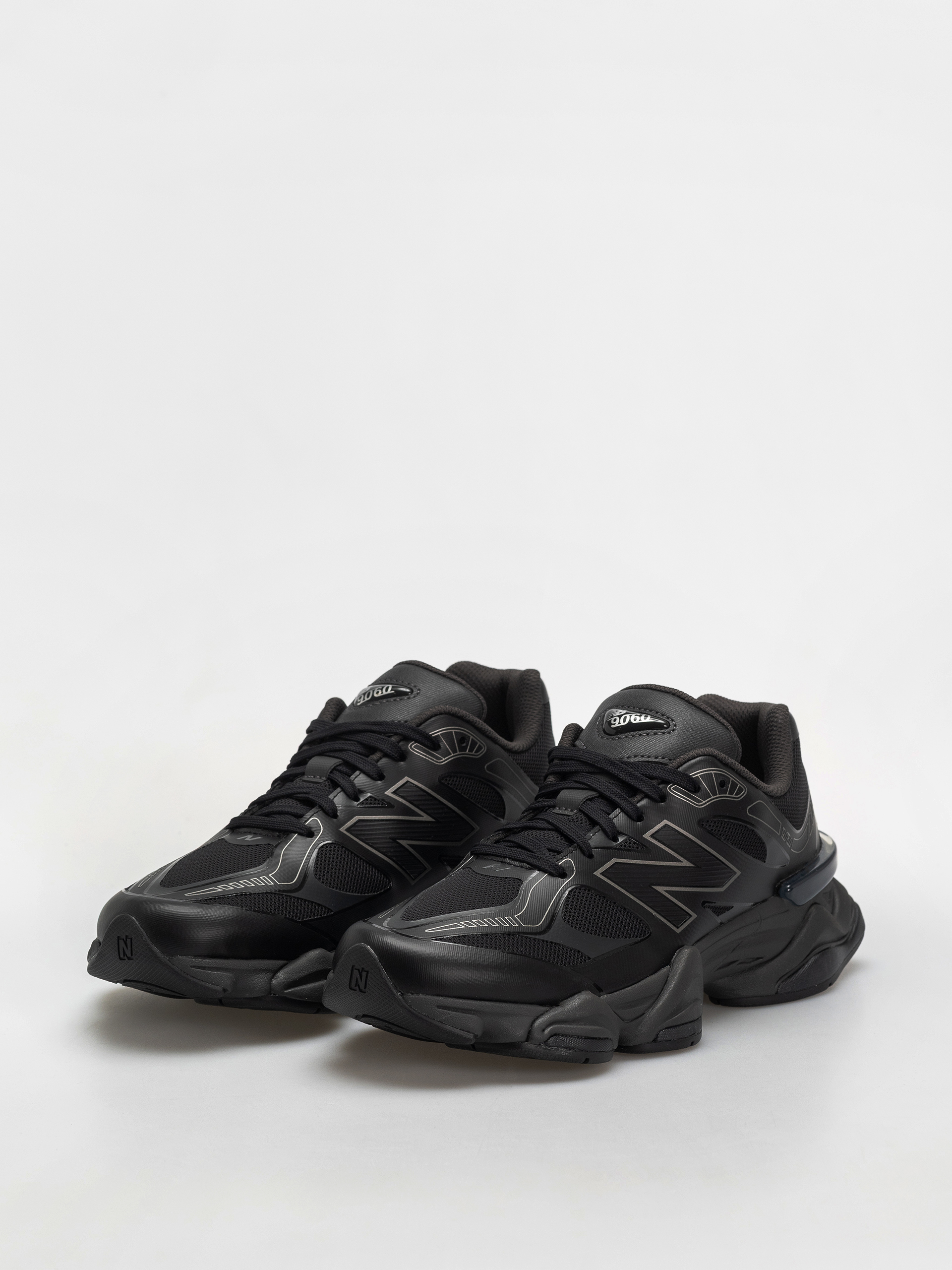 New Balance 9060 Shoes (black/faded black)
