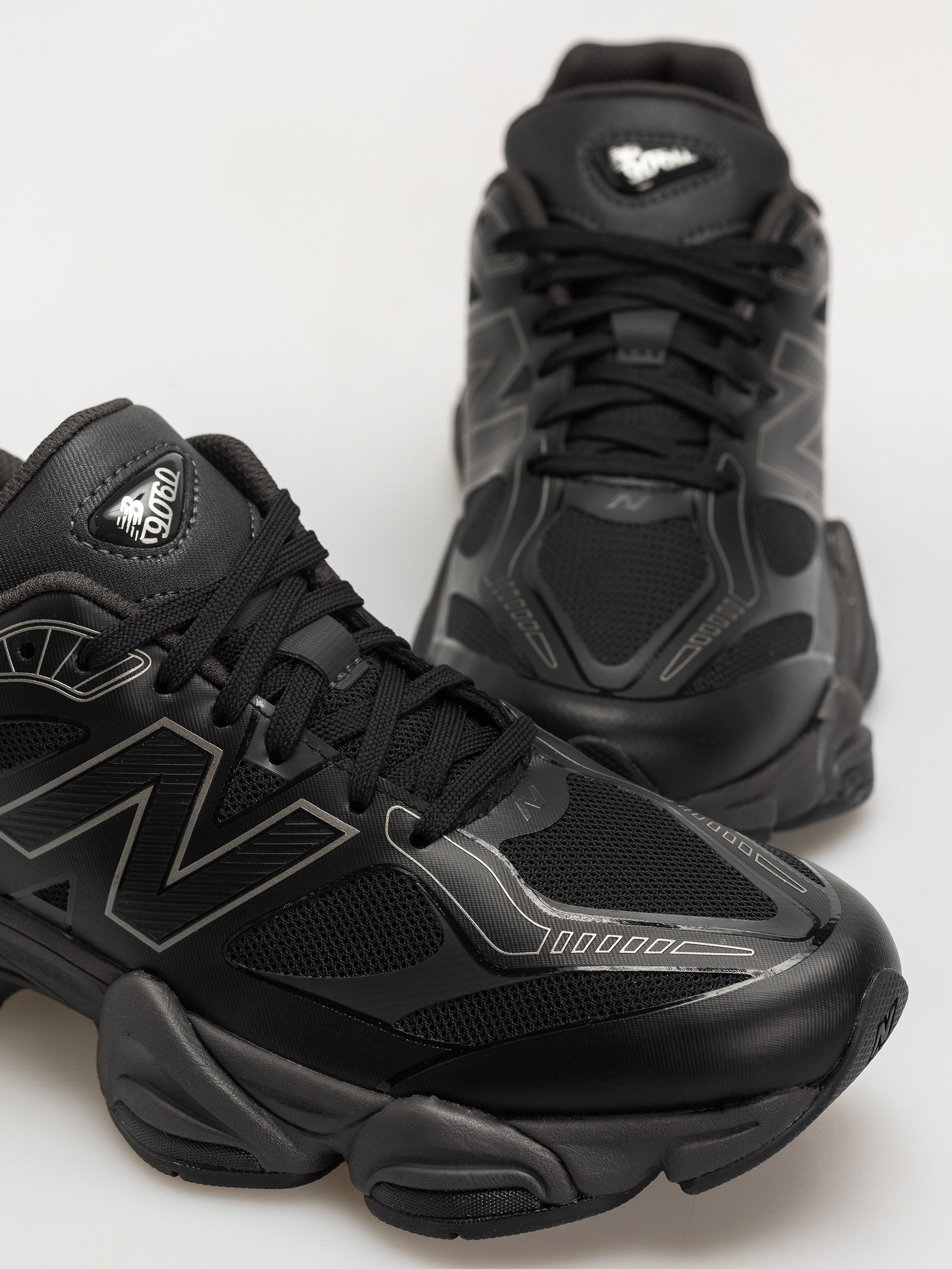 New Balance 9060 Schuhe (black/faded black)