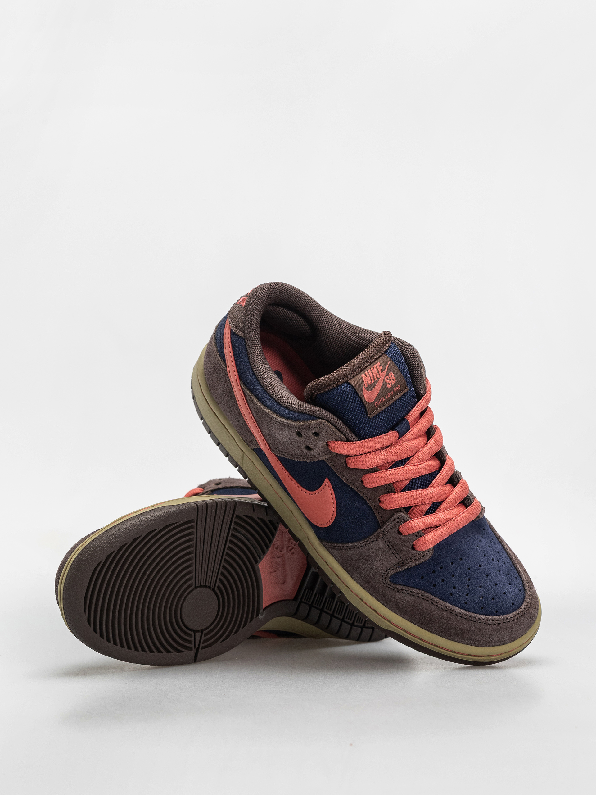 Nike SB Dunk Low Pro Schuhe (baroque brown/adobe midnight navy)