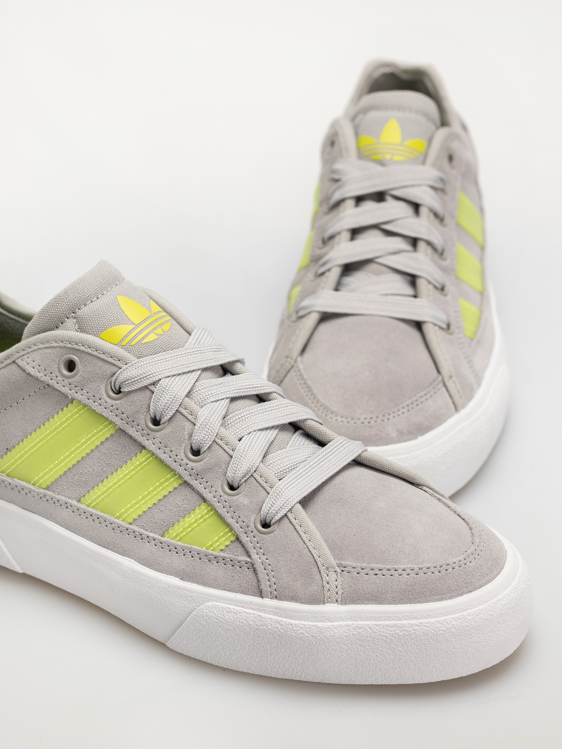 adidas Court Tns Premiere Schuhe (gretwo/sslime/grethr)