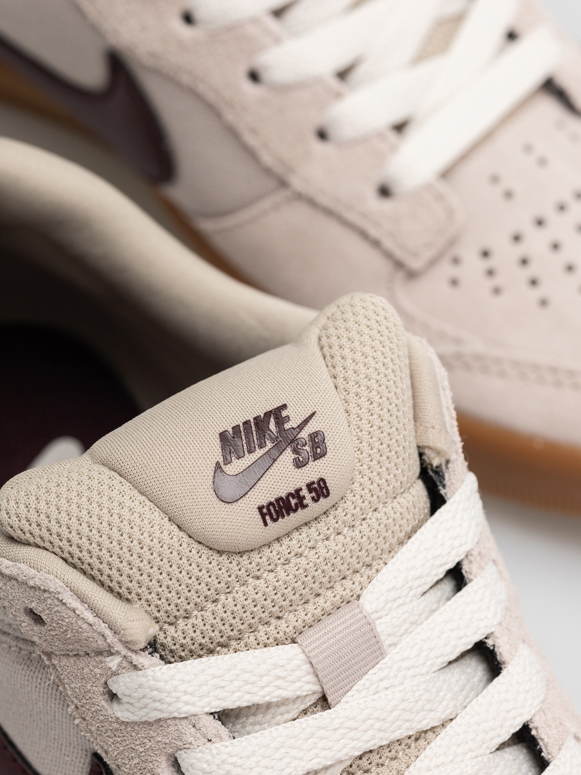 Nike SB Force 58 Shoes (cream ii/burgundy crush gum light brown)