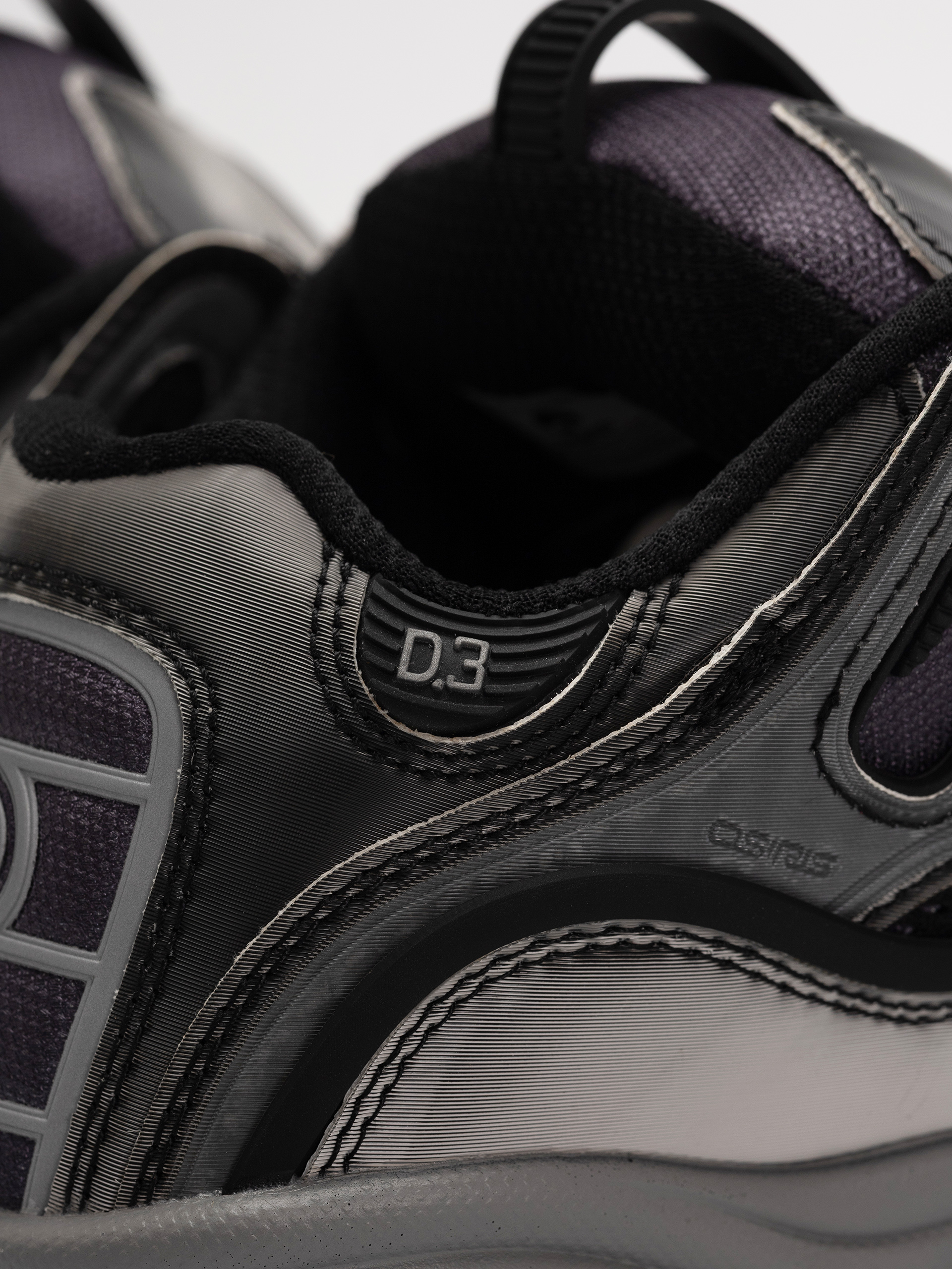 Osiris D3 2001 Shoes (silver/black/holo)