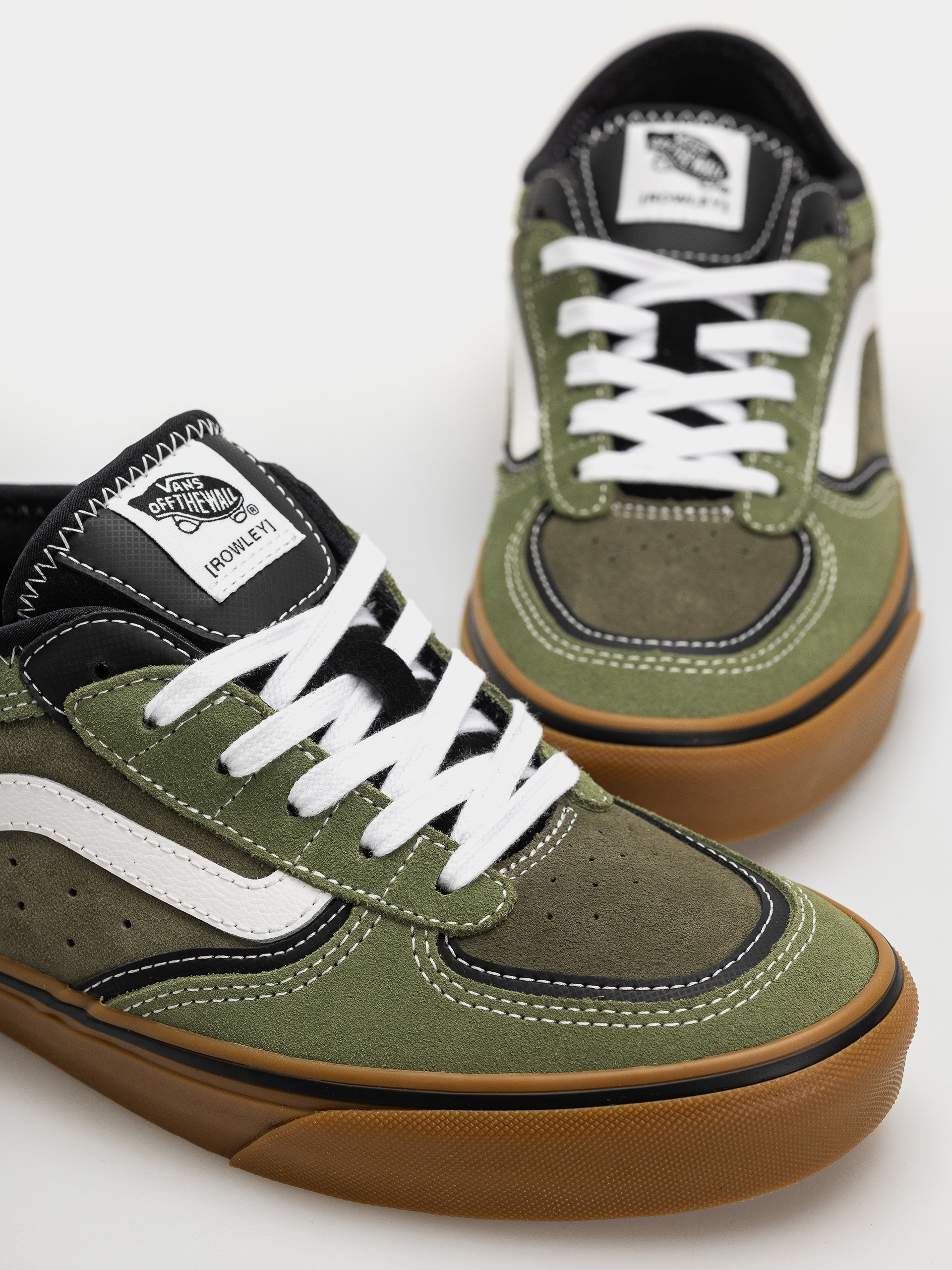 Vans Rowley Classic Shoes (aged green)