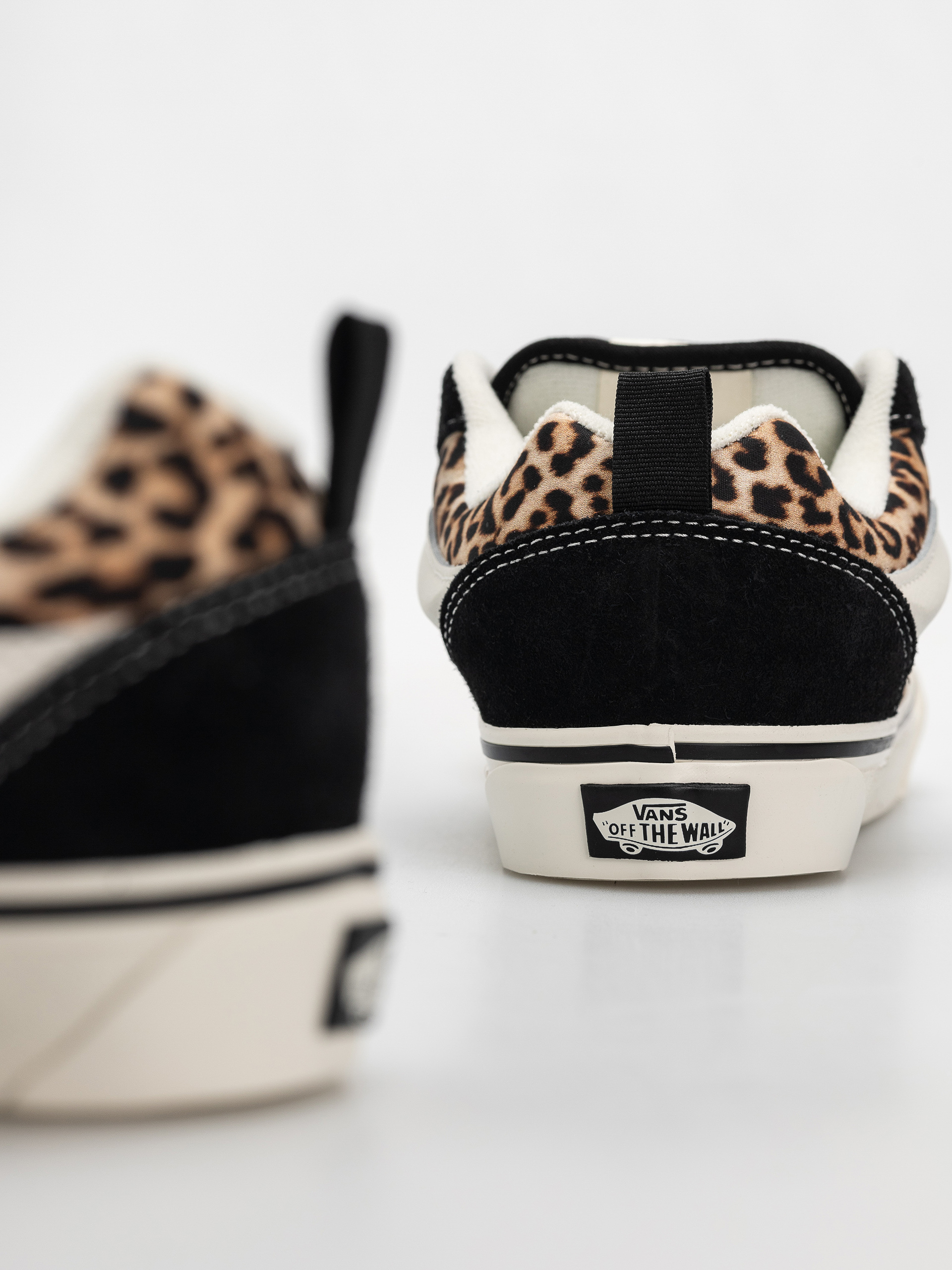Vans Knu Skool Shoes (black/leopard)
