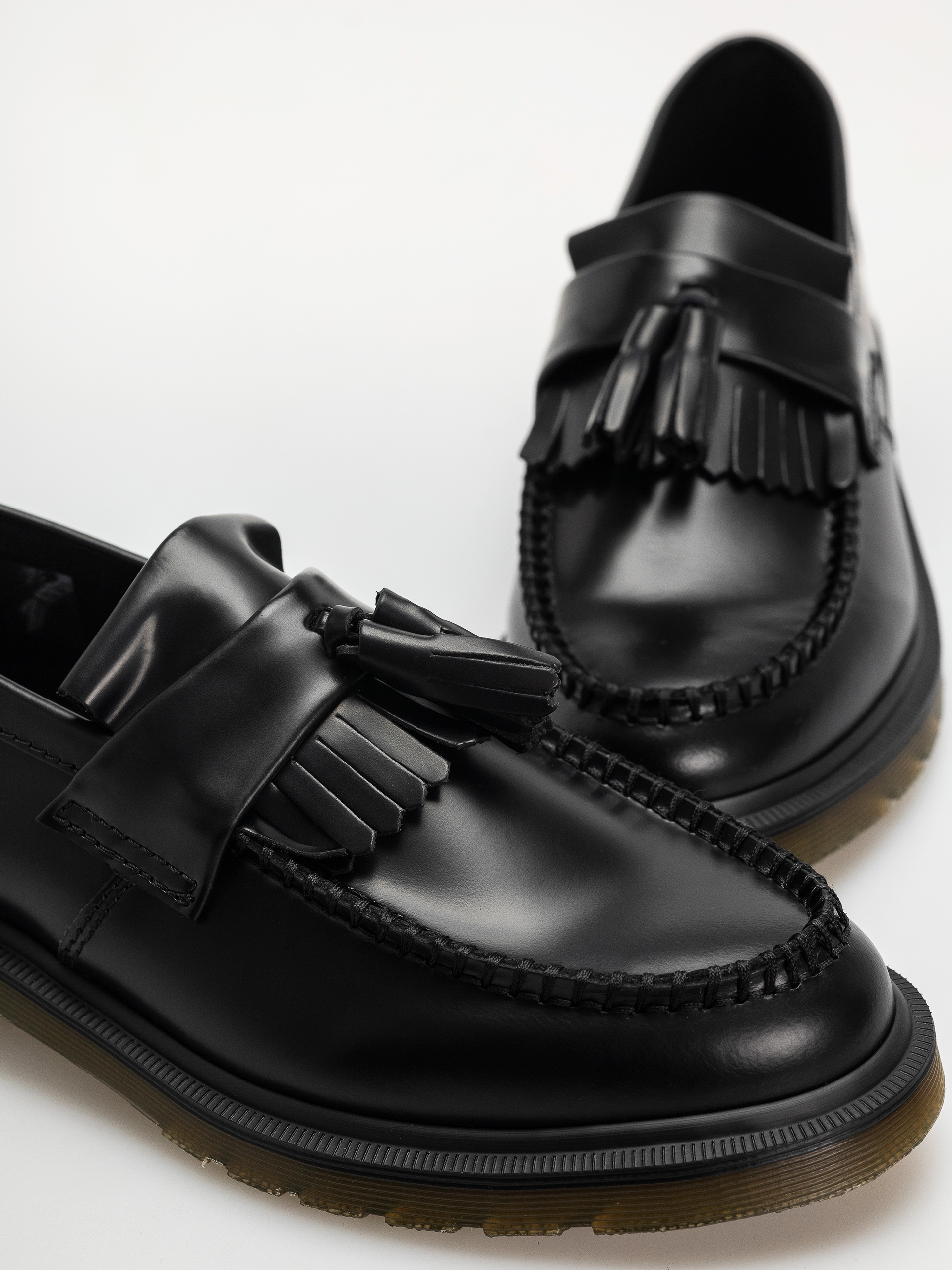 Dr. Martens Adrian Tassel Loafer Schuhe (black smooth)
