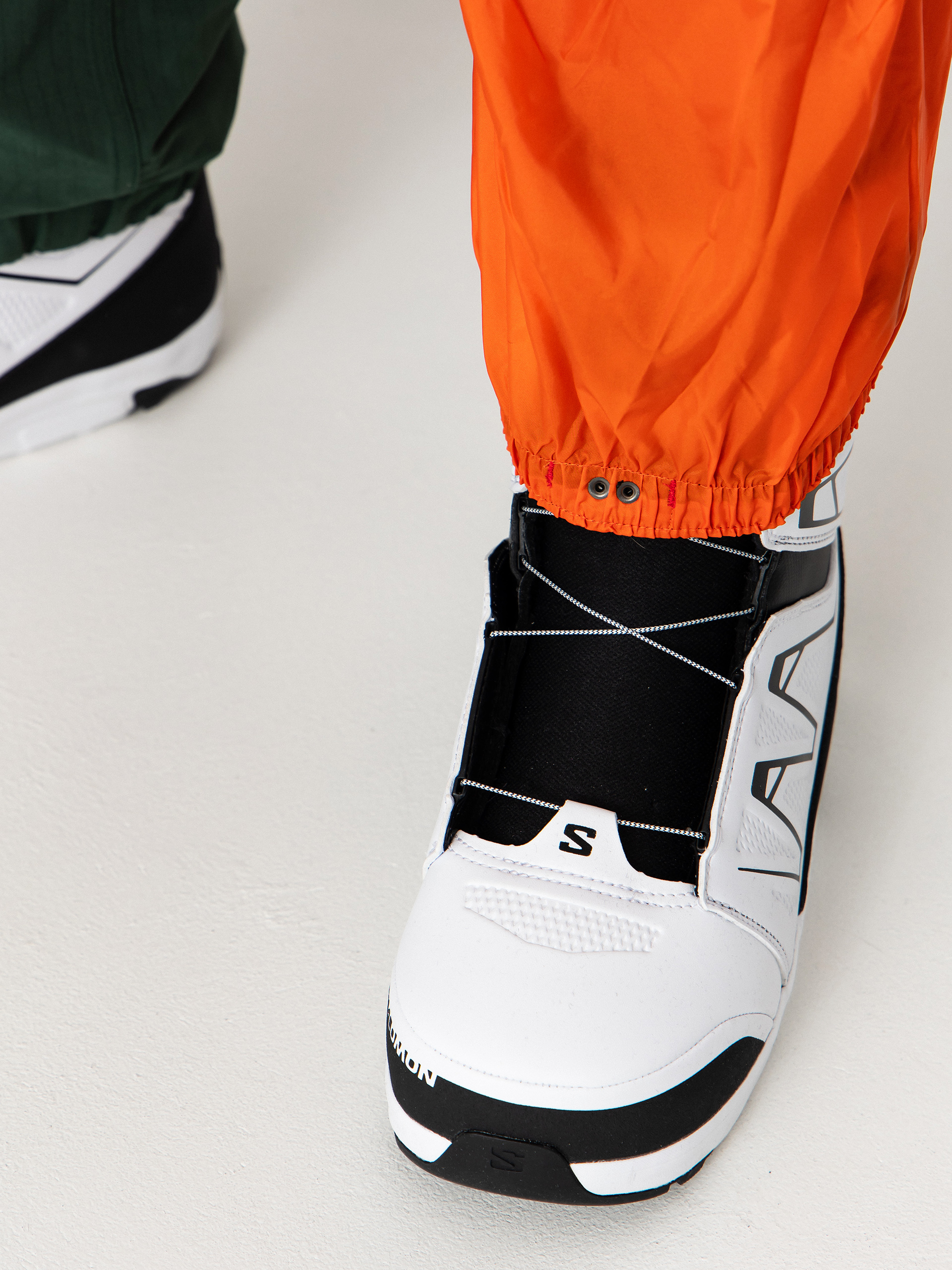 Mens 686 Snowboard pants Dojo (moss green ripstop)