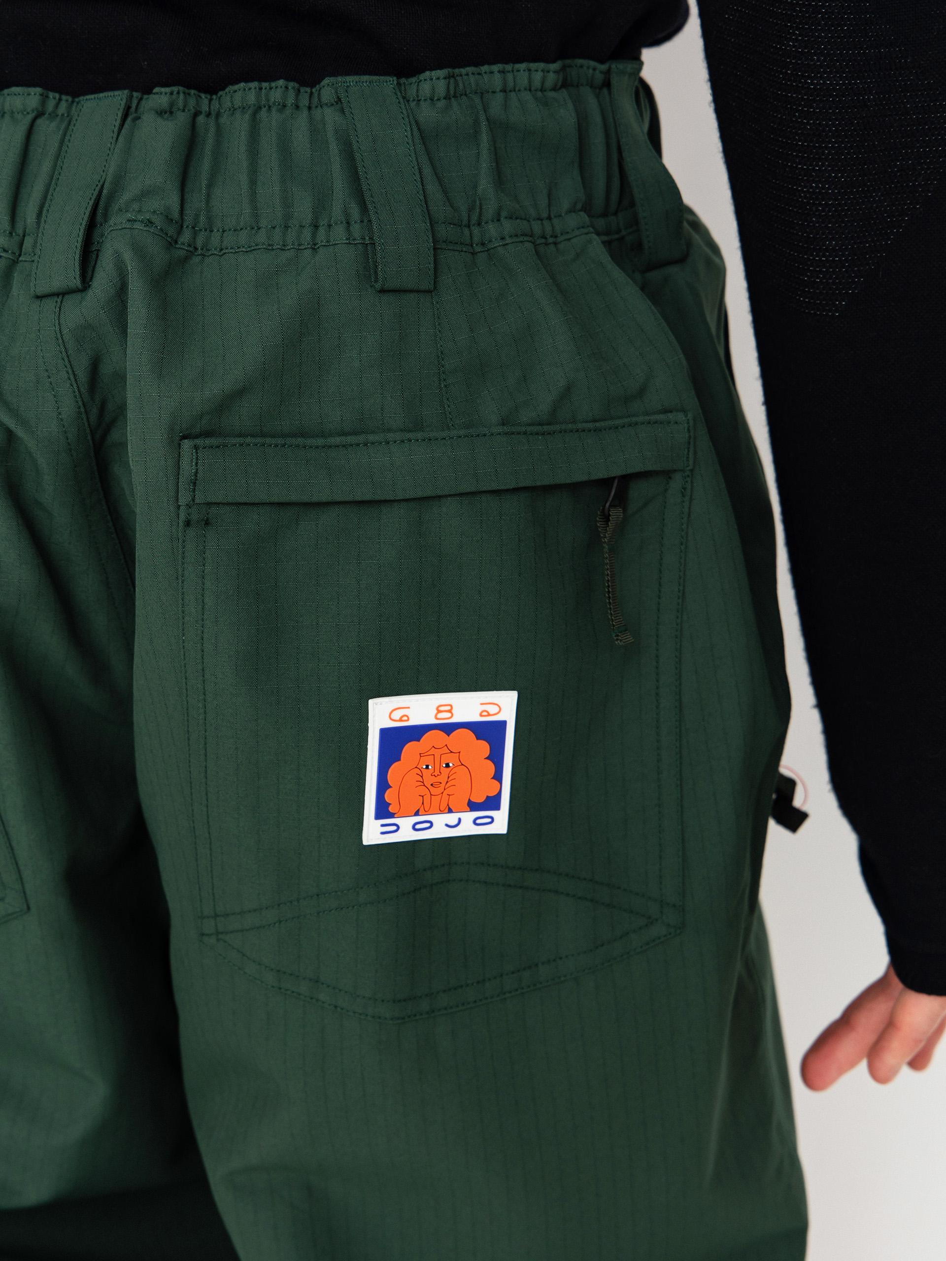 Mens 686 Snowboard pants Dojo (moss green ripstop)