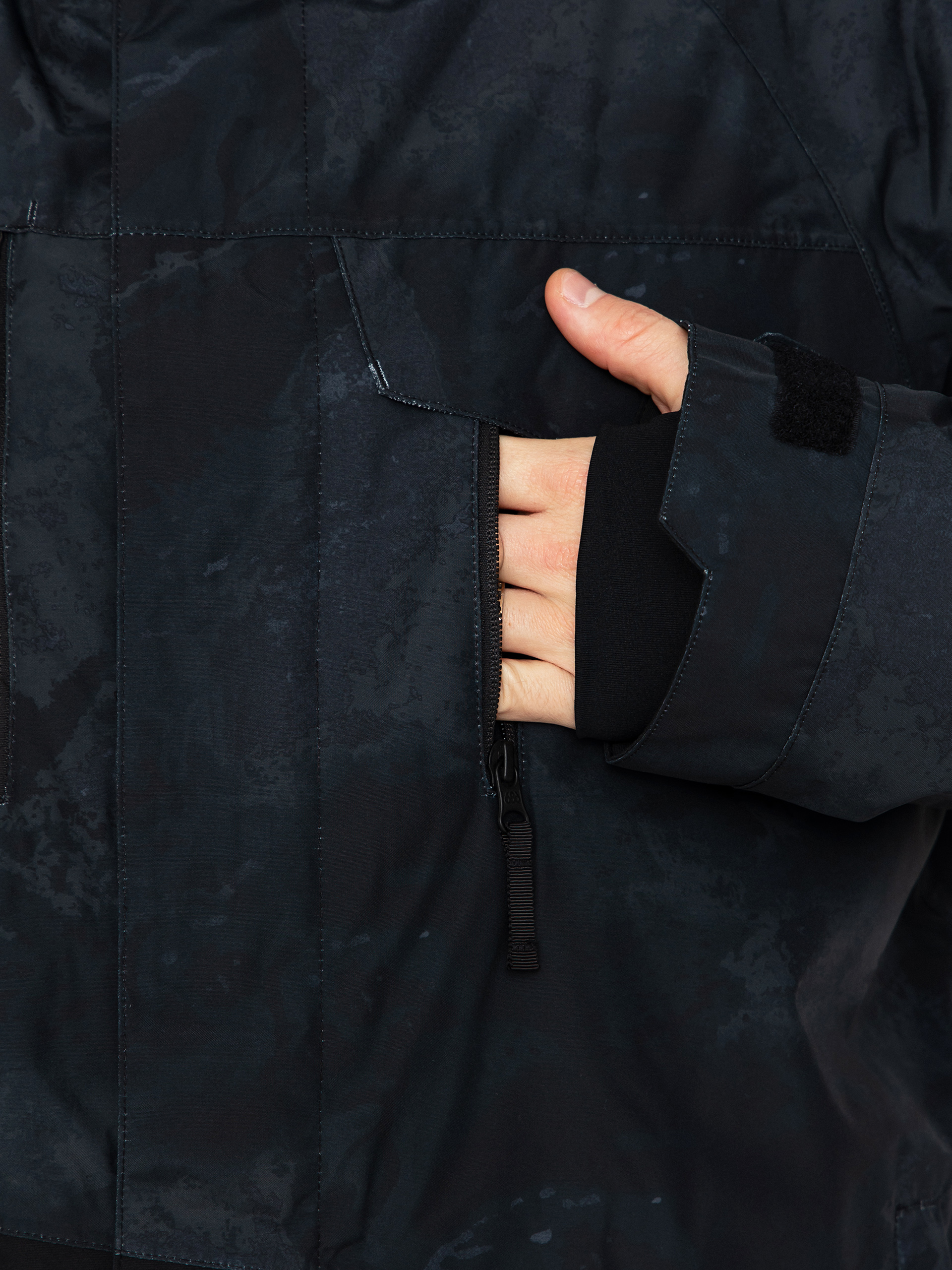 Mens 686 Snowboard jacket Geo Insulated (black hemisphere)