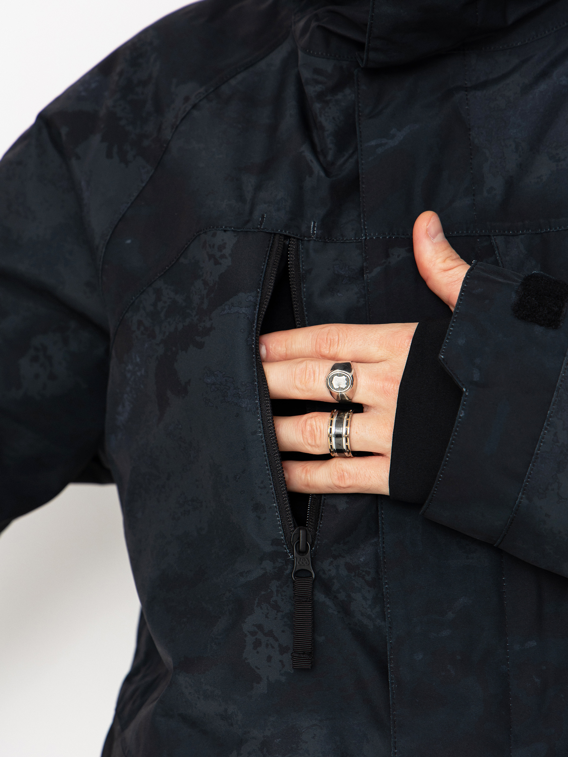 Herren 686 Snowboard Jacke Geo Insulated (black hemisphere)