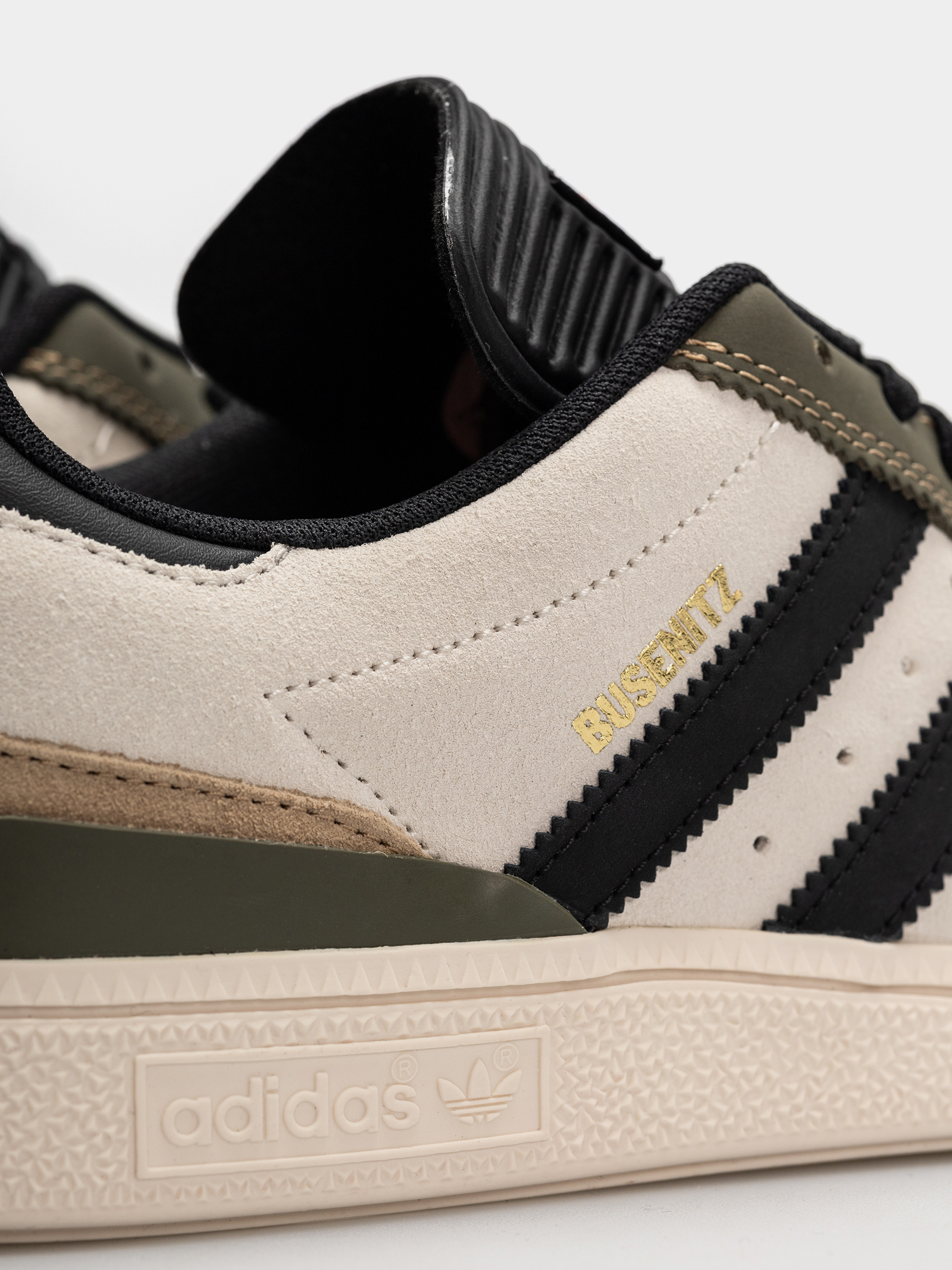 adidas Busenitz Schuhe (cardbo/cblack/olistr)