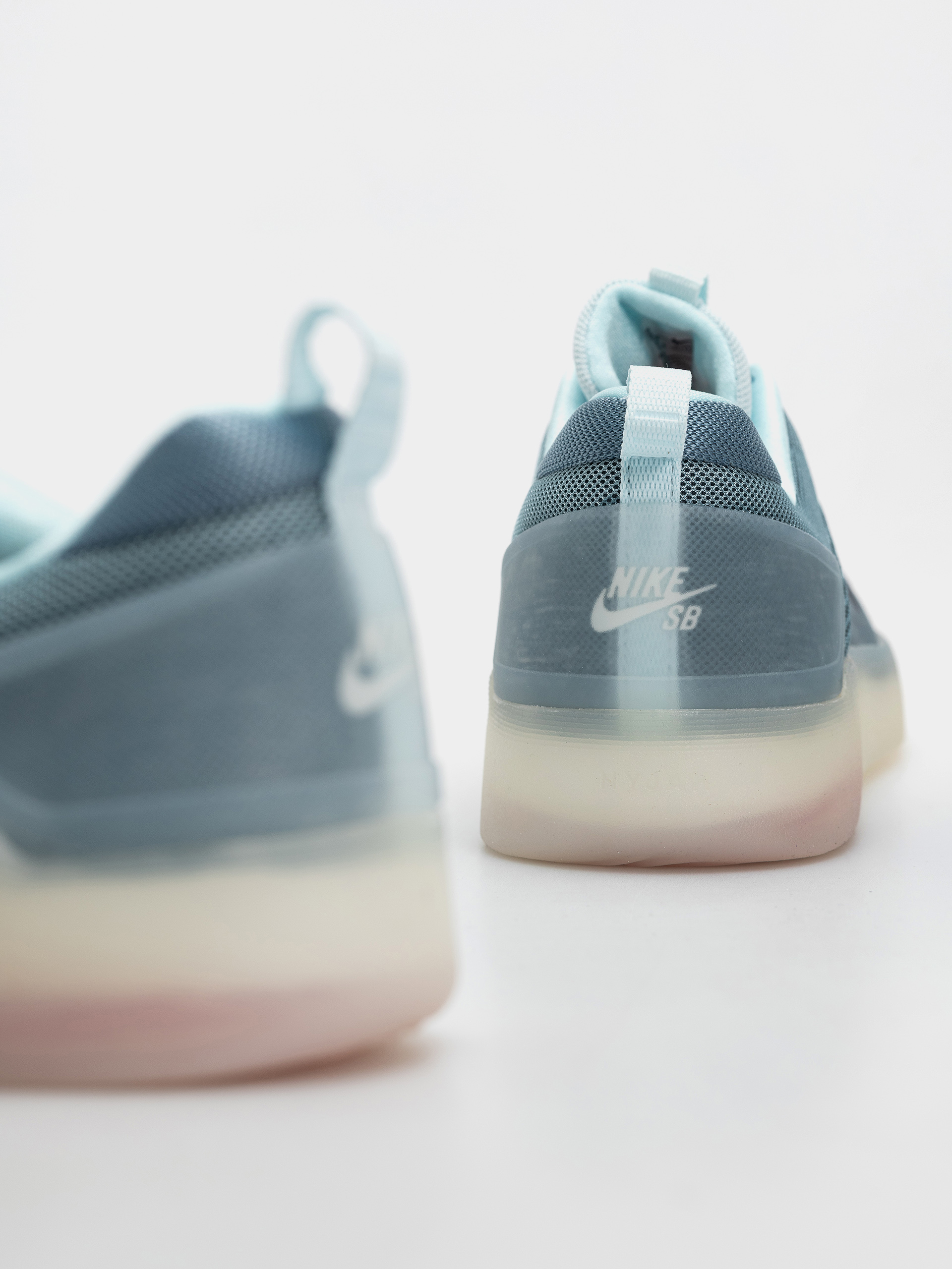 Nike SB Zoom Nyjah 4 Shoes (glacier blue/black smokey blue sail)