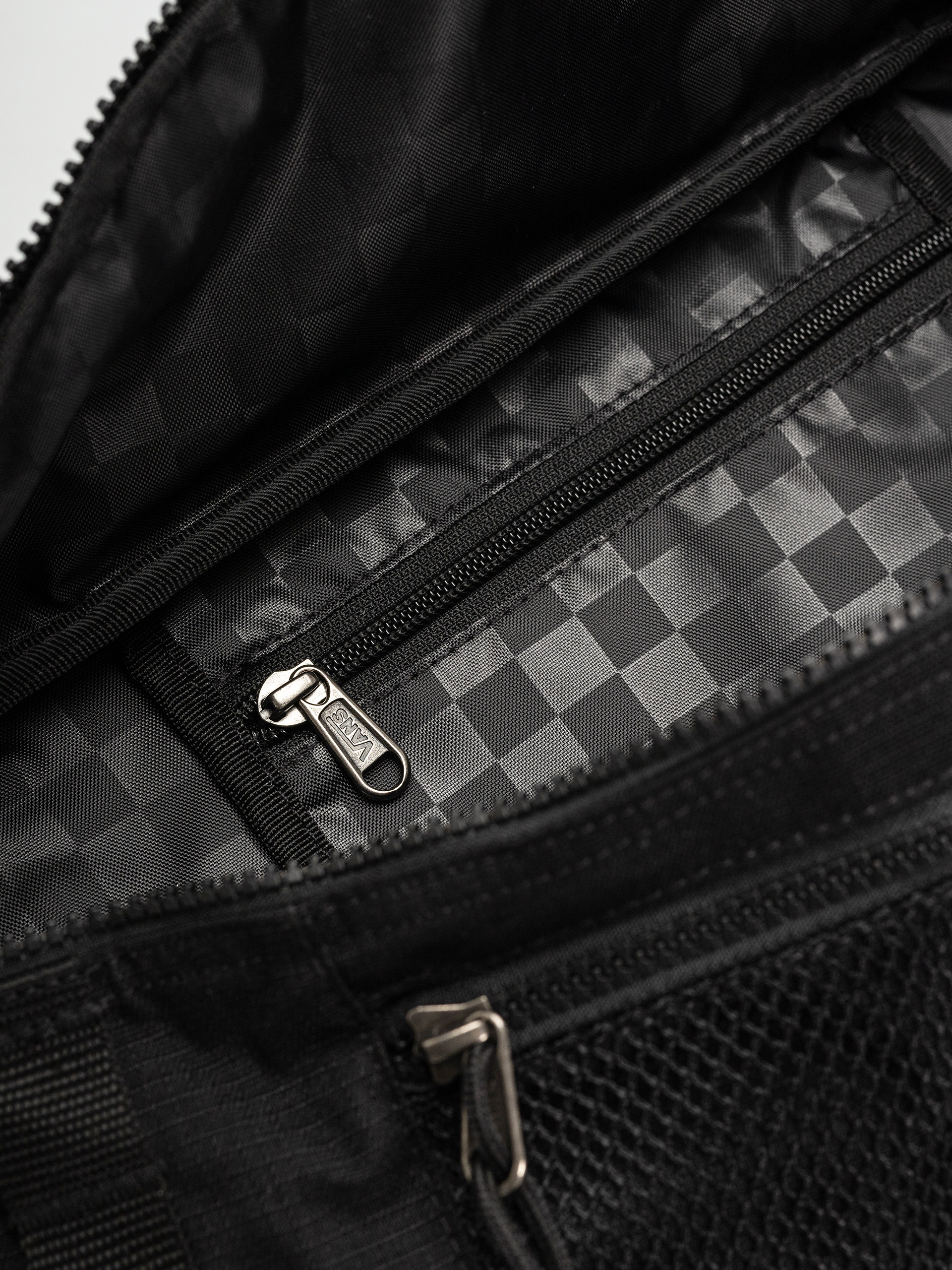 Vans Ward Cross Body Pack Bag (black/black)